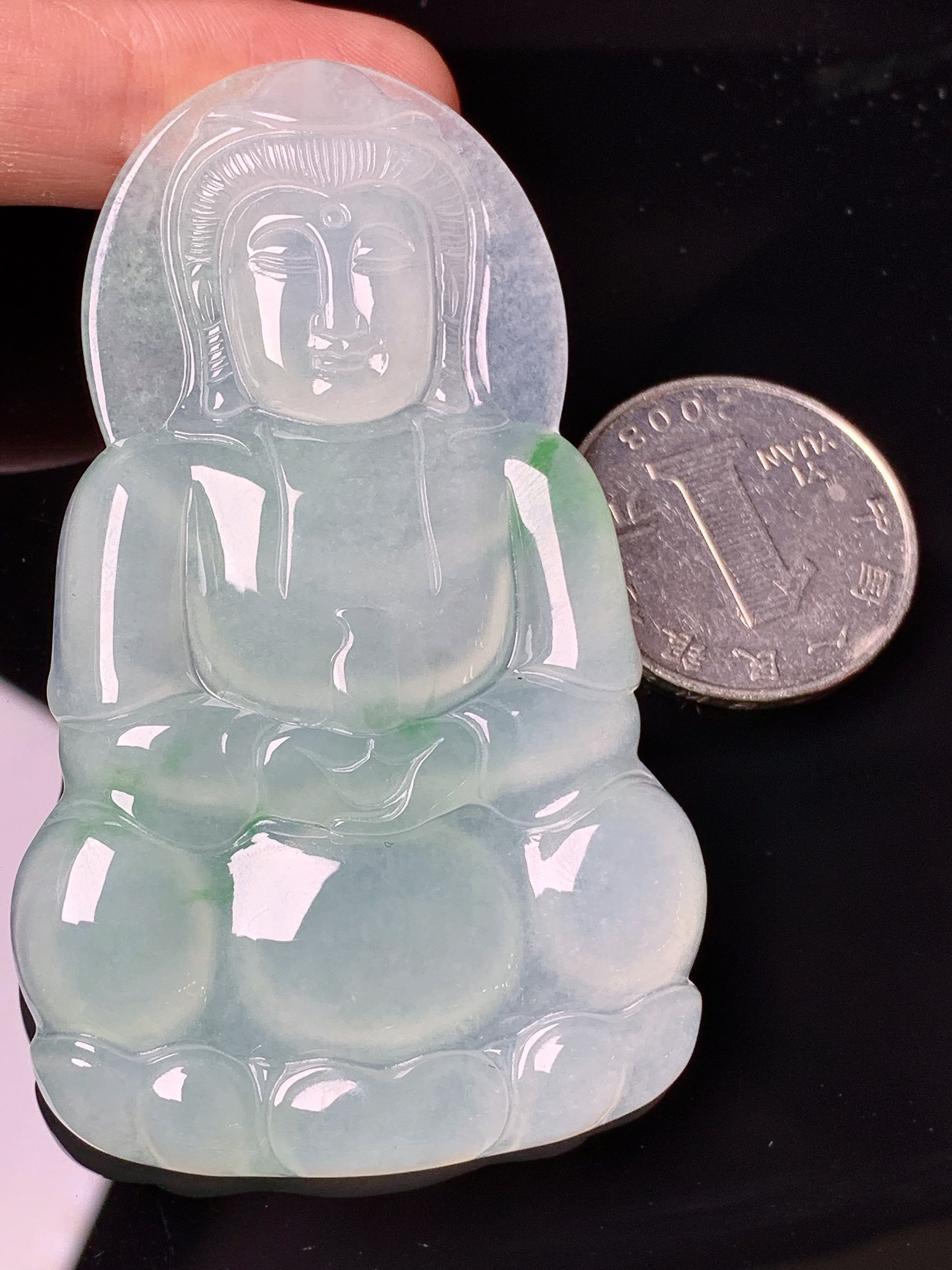 冰种观音吊坠 玉质细腻 色泽艳丽清新 整体尺寸68.8*42.2*5.6