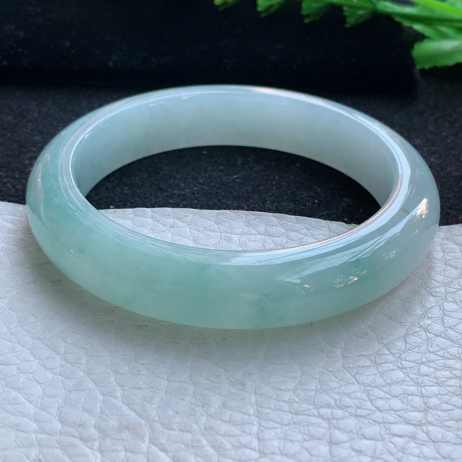 r自然光56*12.3*8.5平安镯 缅甸翡翠a货玉手镯冰飘花宽边玉手环