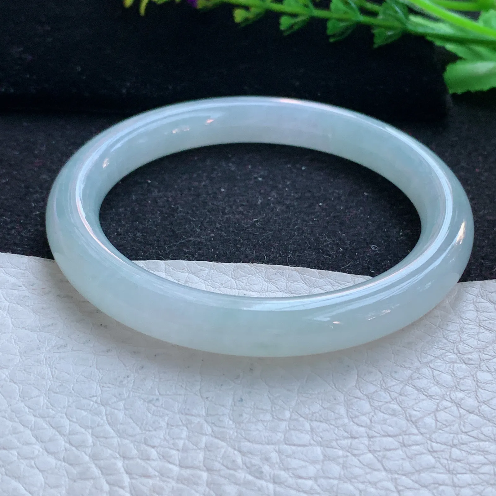 r自然光57.5*9*8.7美人镯 缅甸翡翠a货玉手镯冰润白月光圆条玉手环