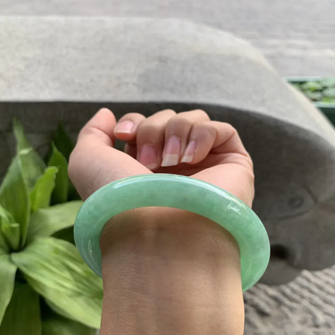 圈口55.2-11.1 【满绿圆条手镯】圆条55 56可戴