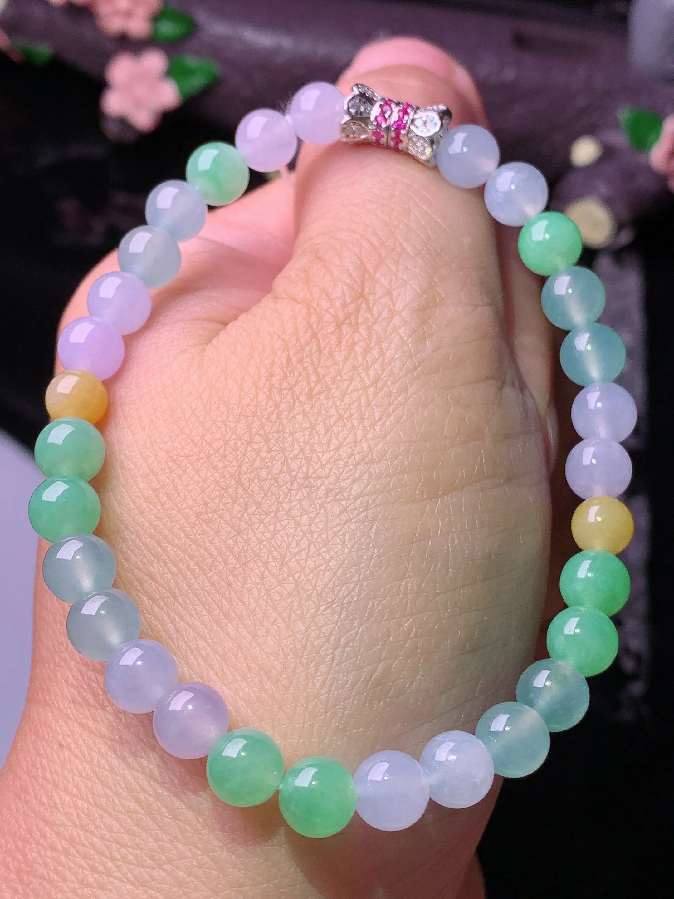 多彩圆珠手链 玉质细腻 色泽艳丽清新 整体尺寸6