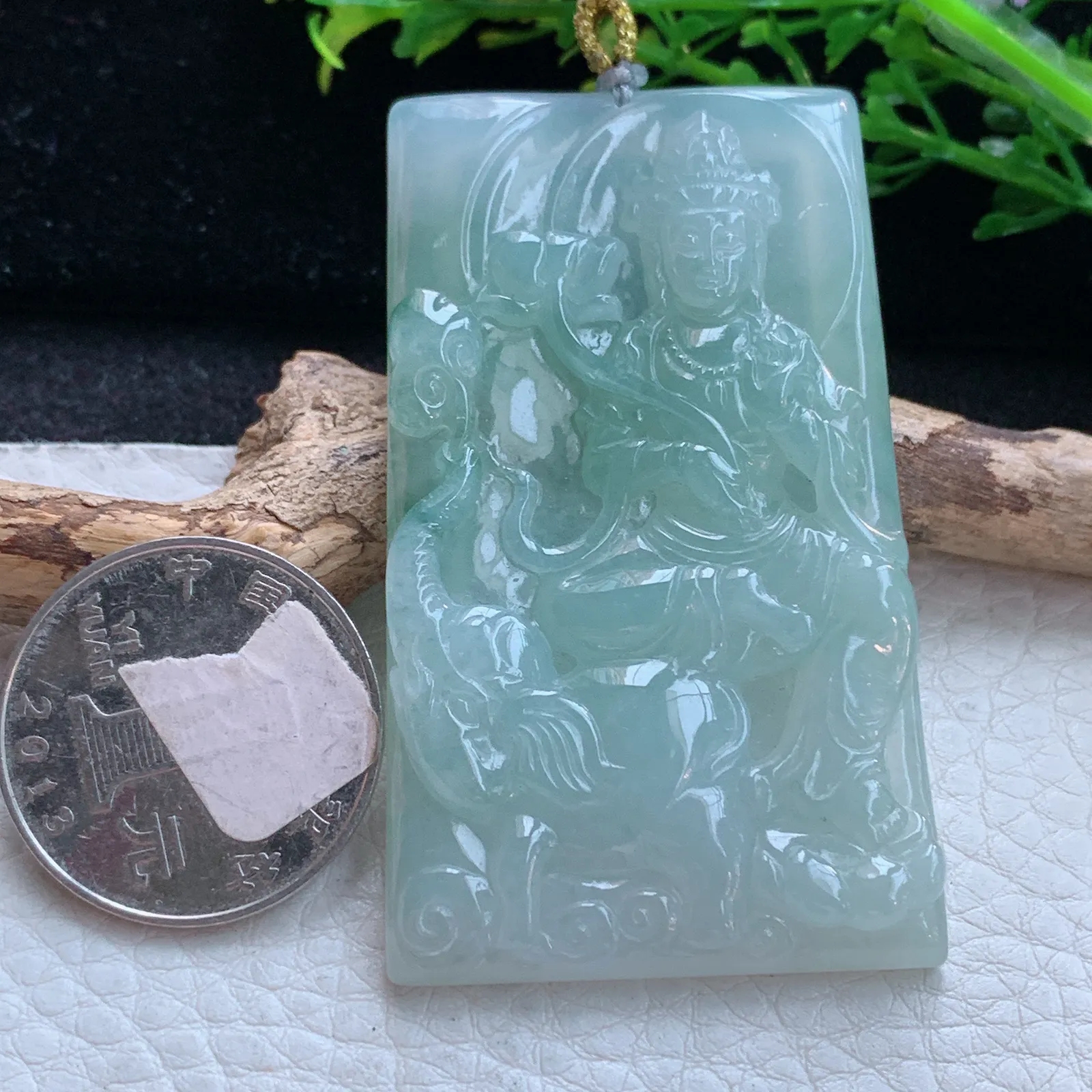 rp自然光59.3*35.2*6缅甸翡翠精雕冰绿普贤菩萨玉吊坠 玉挂件