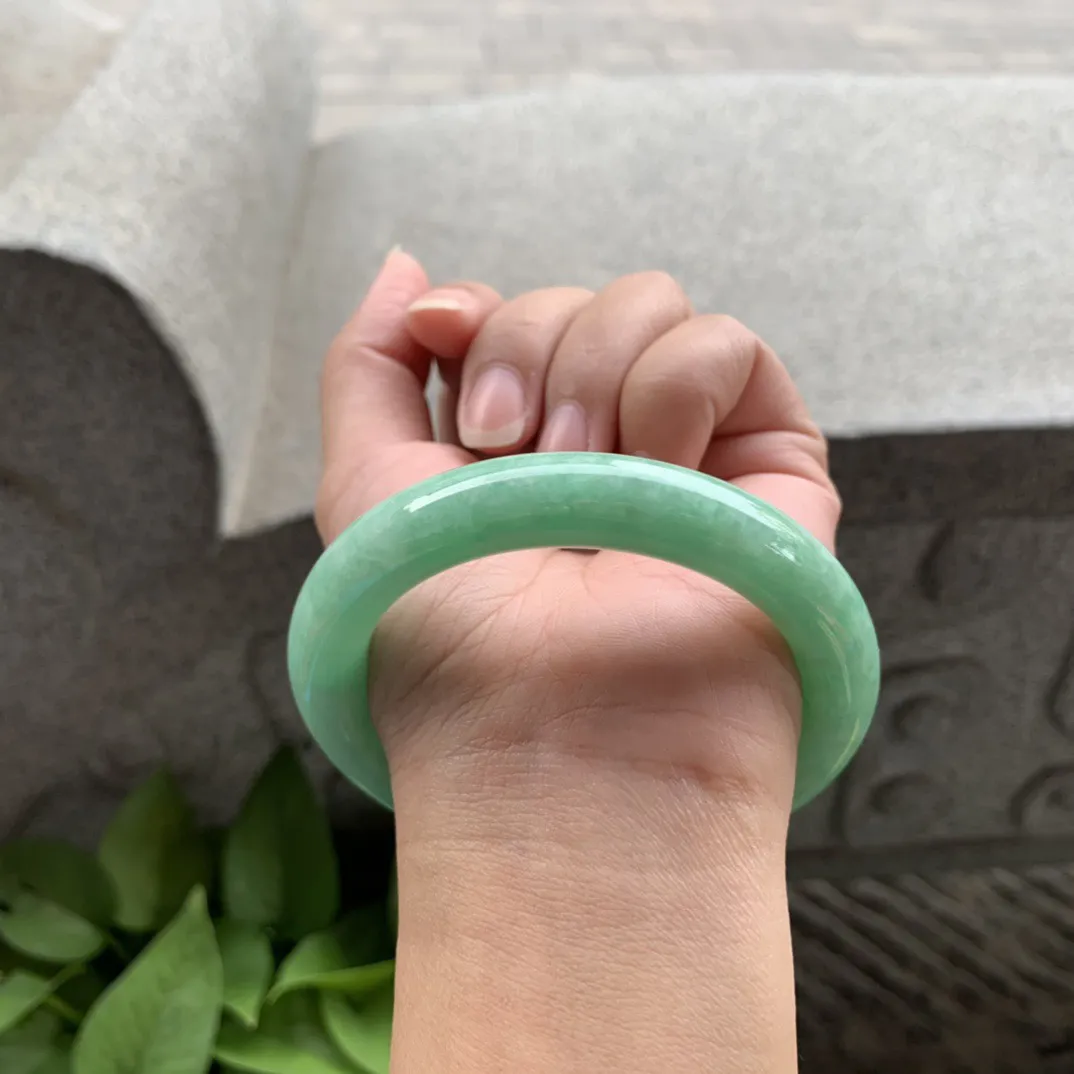 圈口 57-11.4-10.4【满绿圆条手镯】圆条57 58可戴