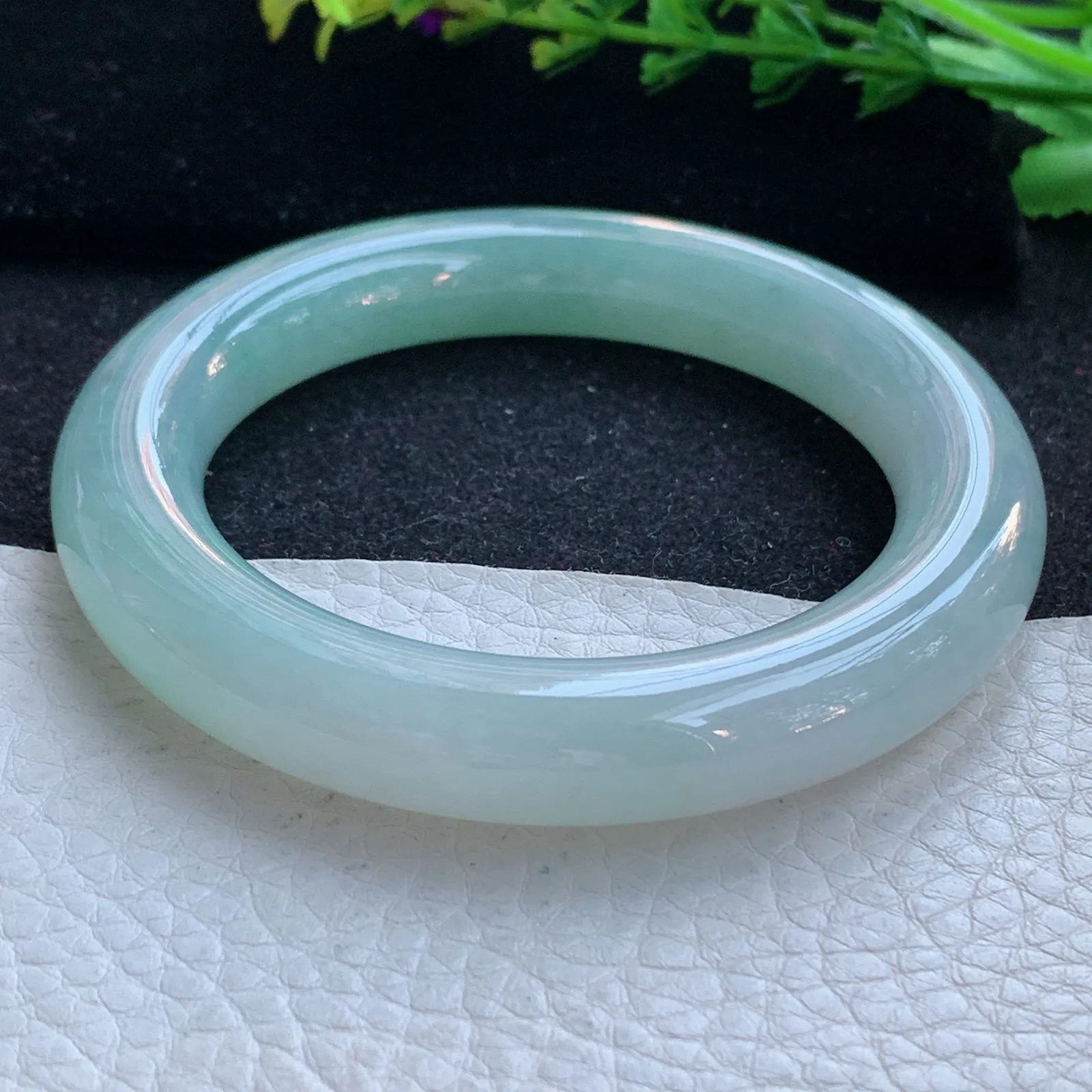 xd自然光55*11.2胖圆镯 缅甸翡翠a货玉手镯清新圆条玉手环