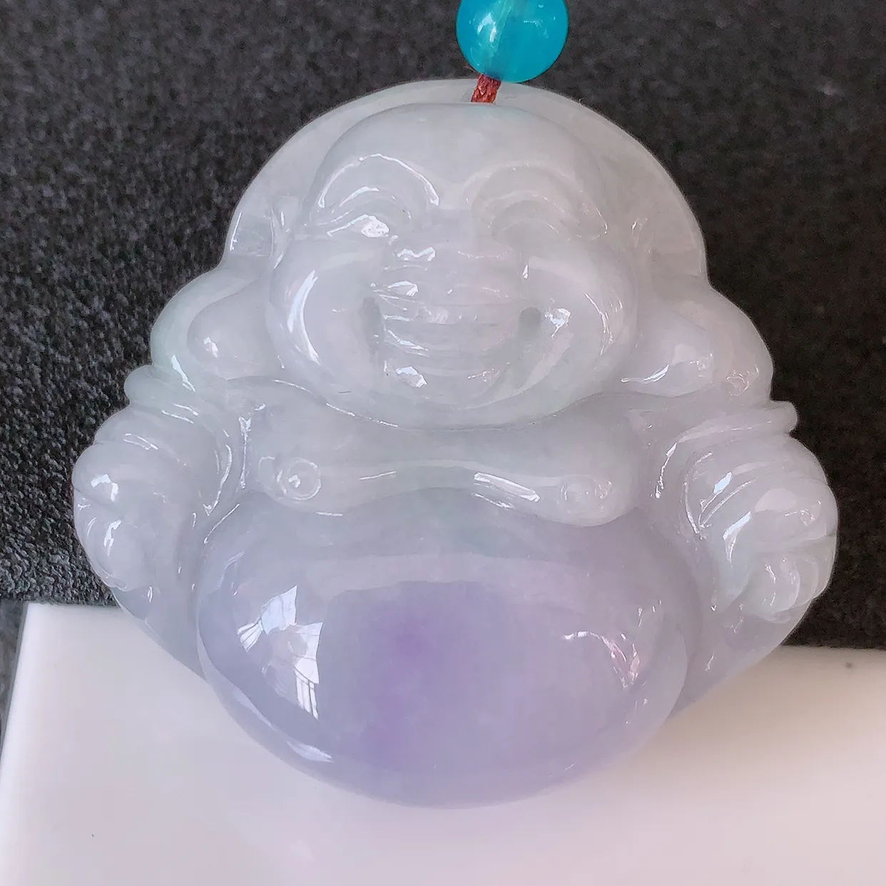 自然光实拍，大件冰润紫罗兰翡翠佛公吊坠，翡翠开心笑佛，种老水足，颜色漂亮，立体饱满圆润，佩戴效果赞#41.27