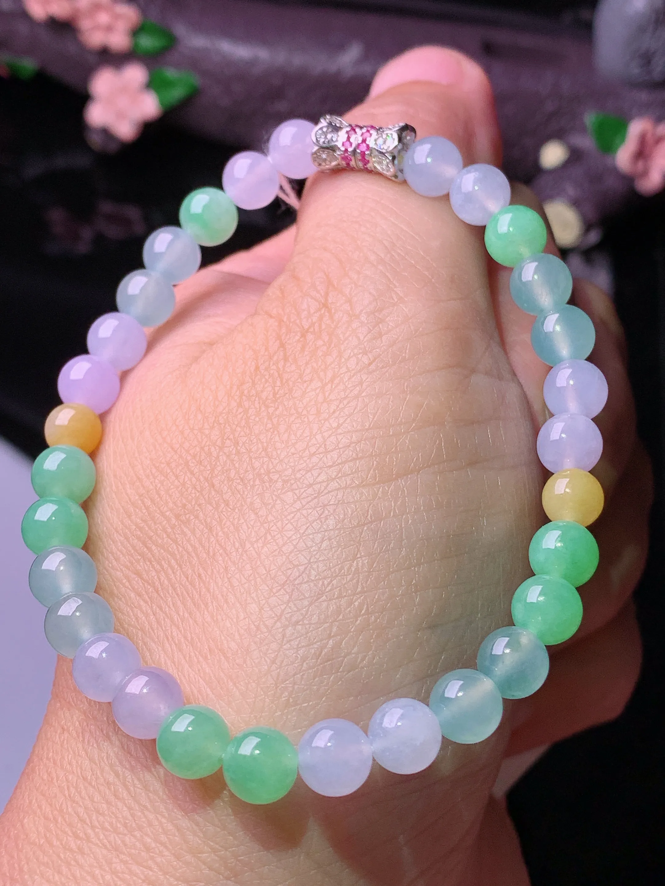 多彩圆珠手链 玉质细腻 色泽艳丽清新 整体尺寸6