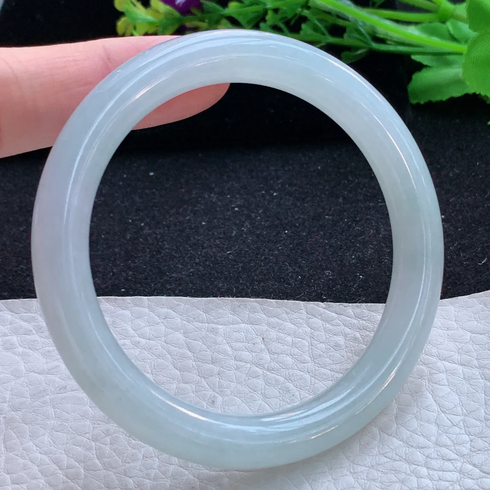 r自然光57.5*9*8.7美人镯 缅甸翡翠a货玉手镯冰润白月光圆条玉手环