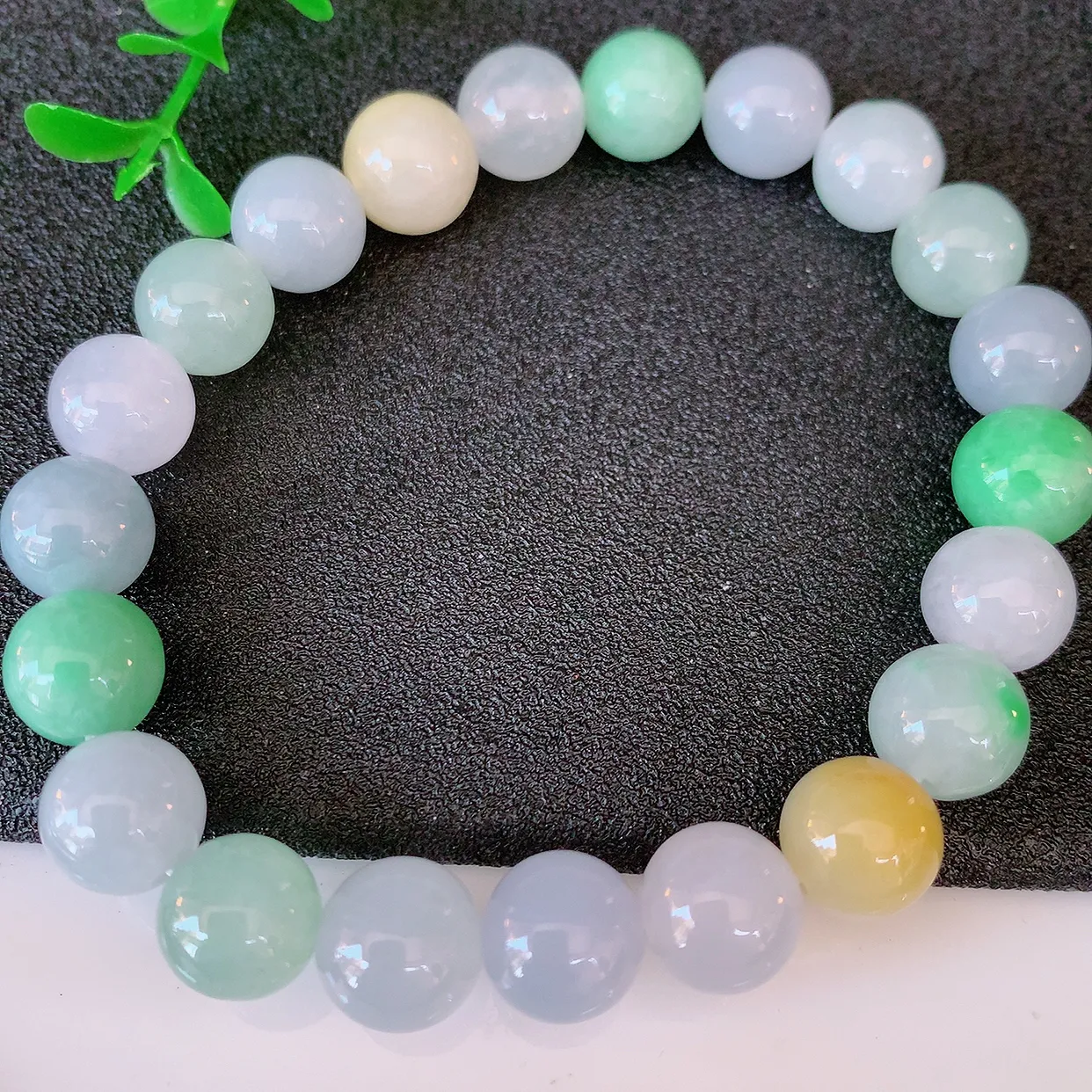 自然光实拍，冰胶多宝翡翠手链，多彩翡翠手串，颜色丰富，料子细腻，高档大气，自戴送礼佳品！#46.25