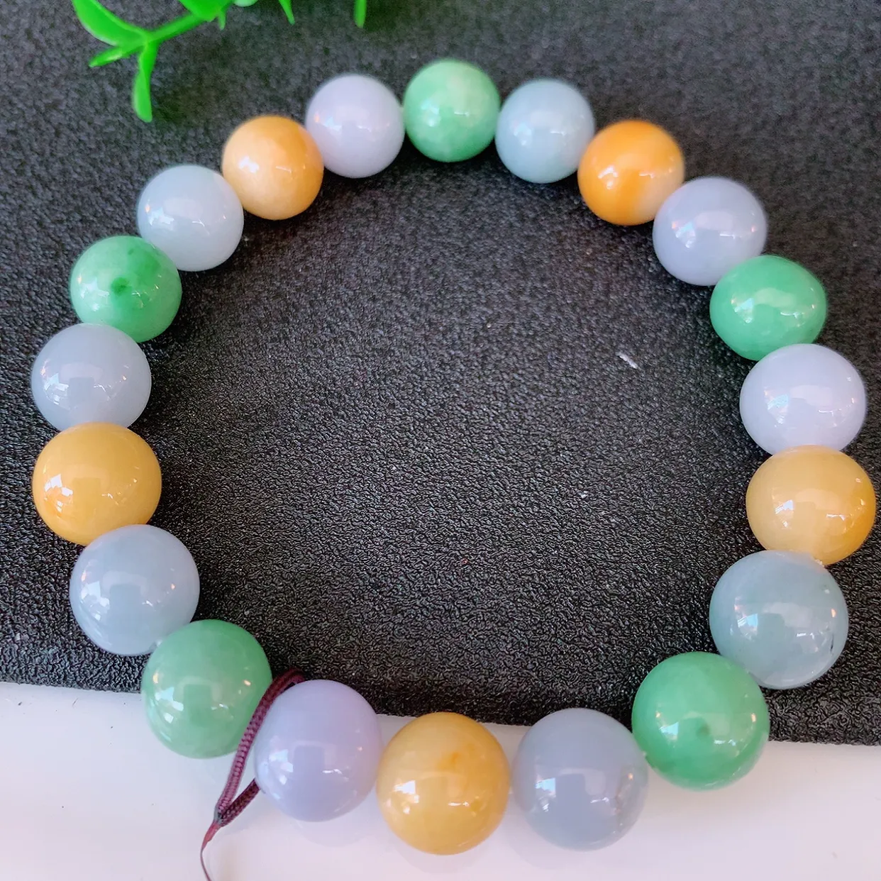 自然光实拍，冰润多宝翡翠手链，多彩翡翠手串，颜色丰富，料子细腻，高档大气，自戴送礼佳品！#46.25取一尺寸10mm