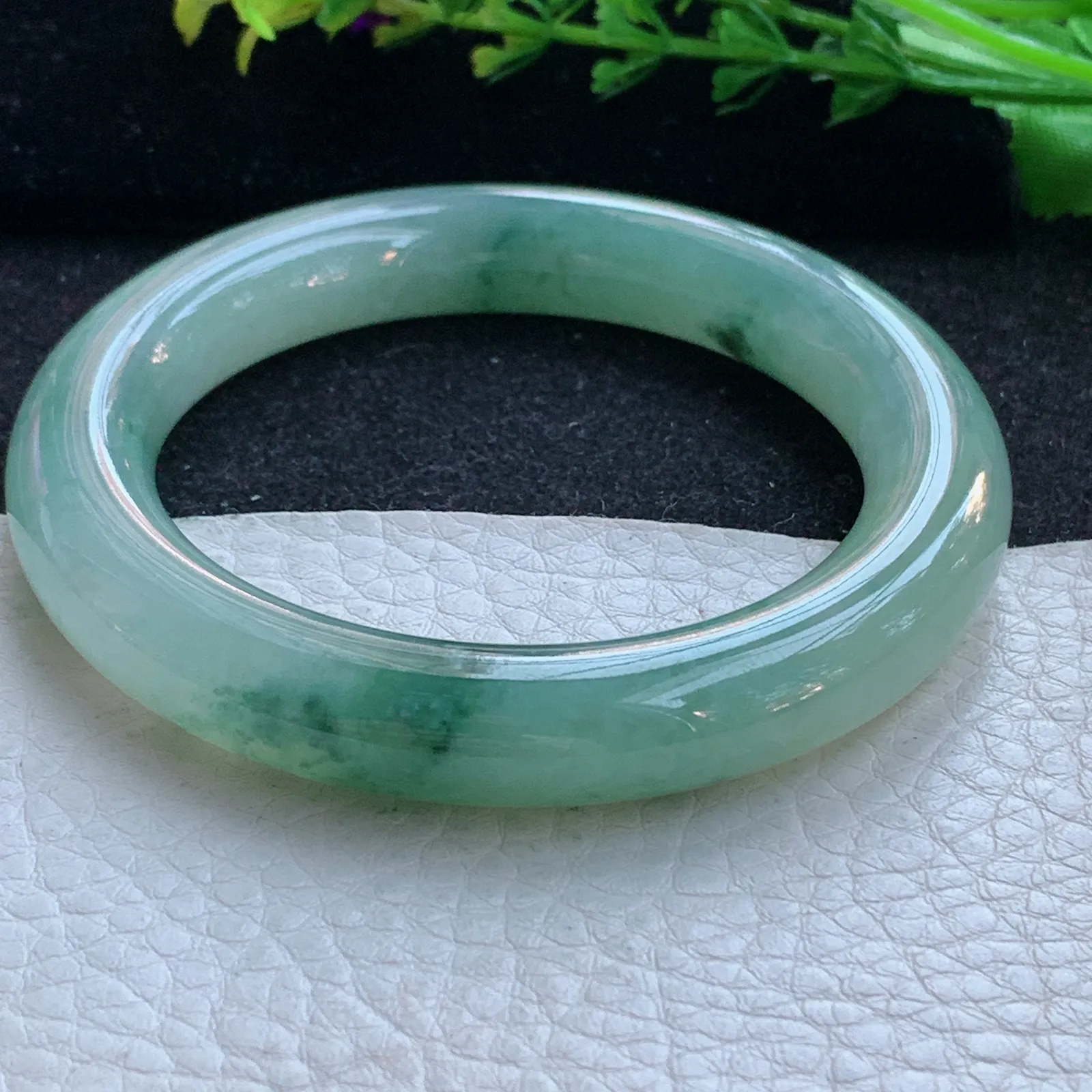 ss自然光54.5*10.8美人镯 缅甸翡翠a货玉手镯冰飘花圆条玉手环