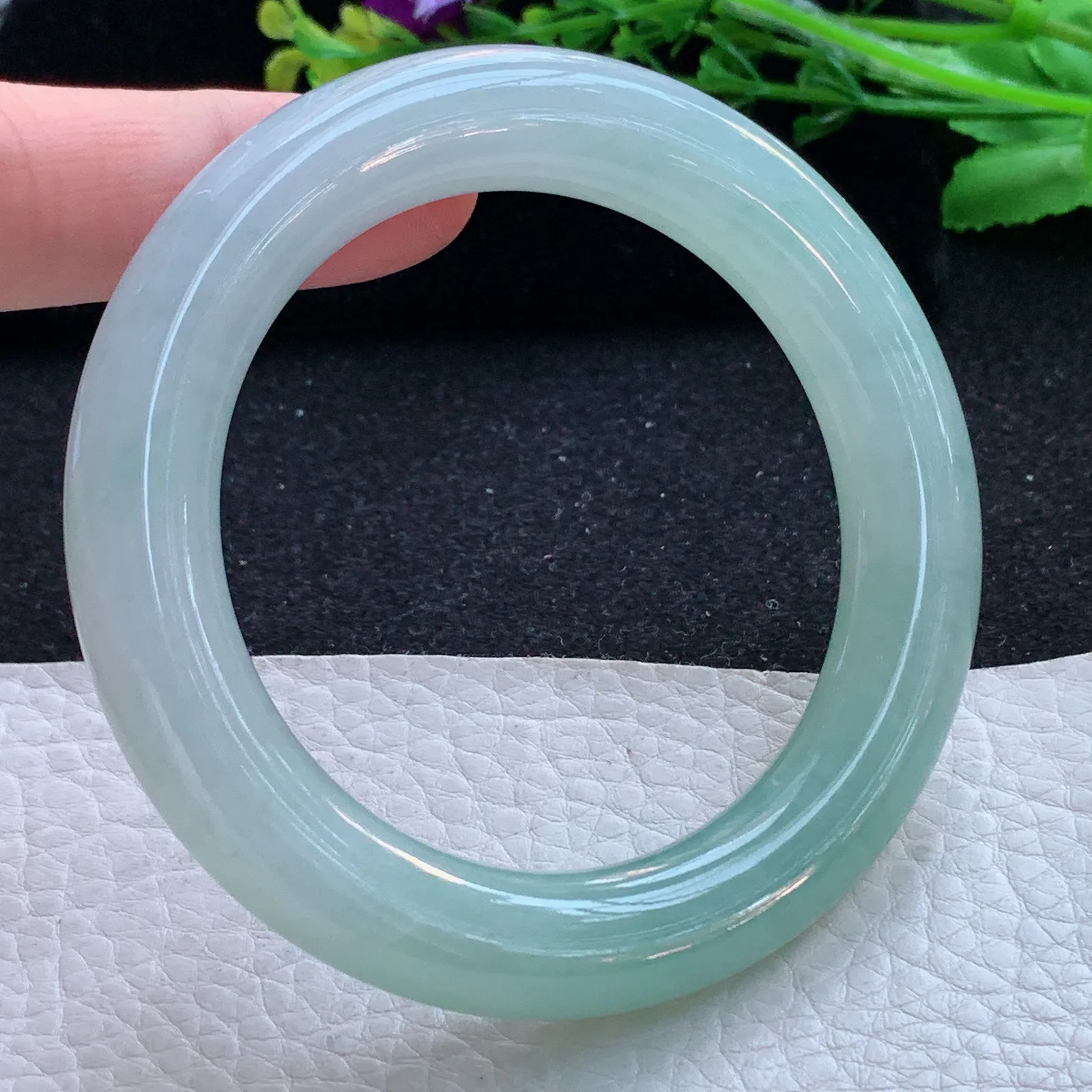 xd自然光55*11.2胖圆镯 缅甸翡翠a货玉手镯清新圆条玉手环