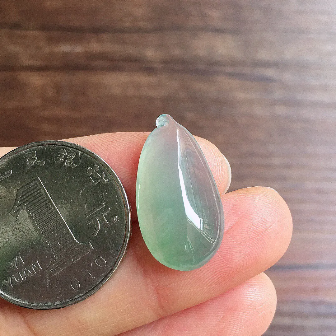 冰晴底福瓜，镶嵌佳品，冰润细腻，种水足 尺寸23*12.2*5.9