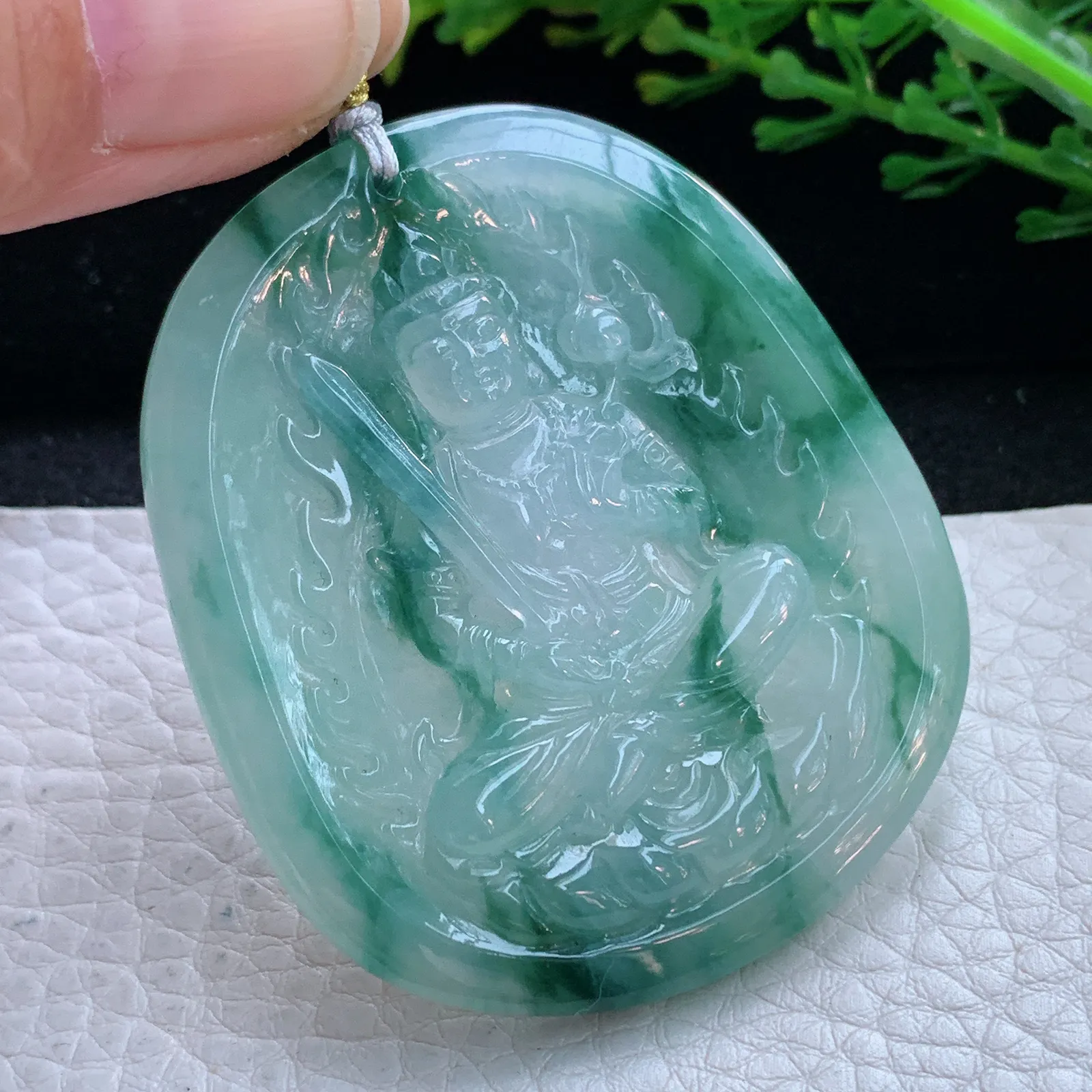 rp自然光53.3*45.7*5.5缅甸翡翠精雕冰飘花虚空藏菩萨玉吊坠 玉挂件