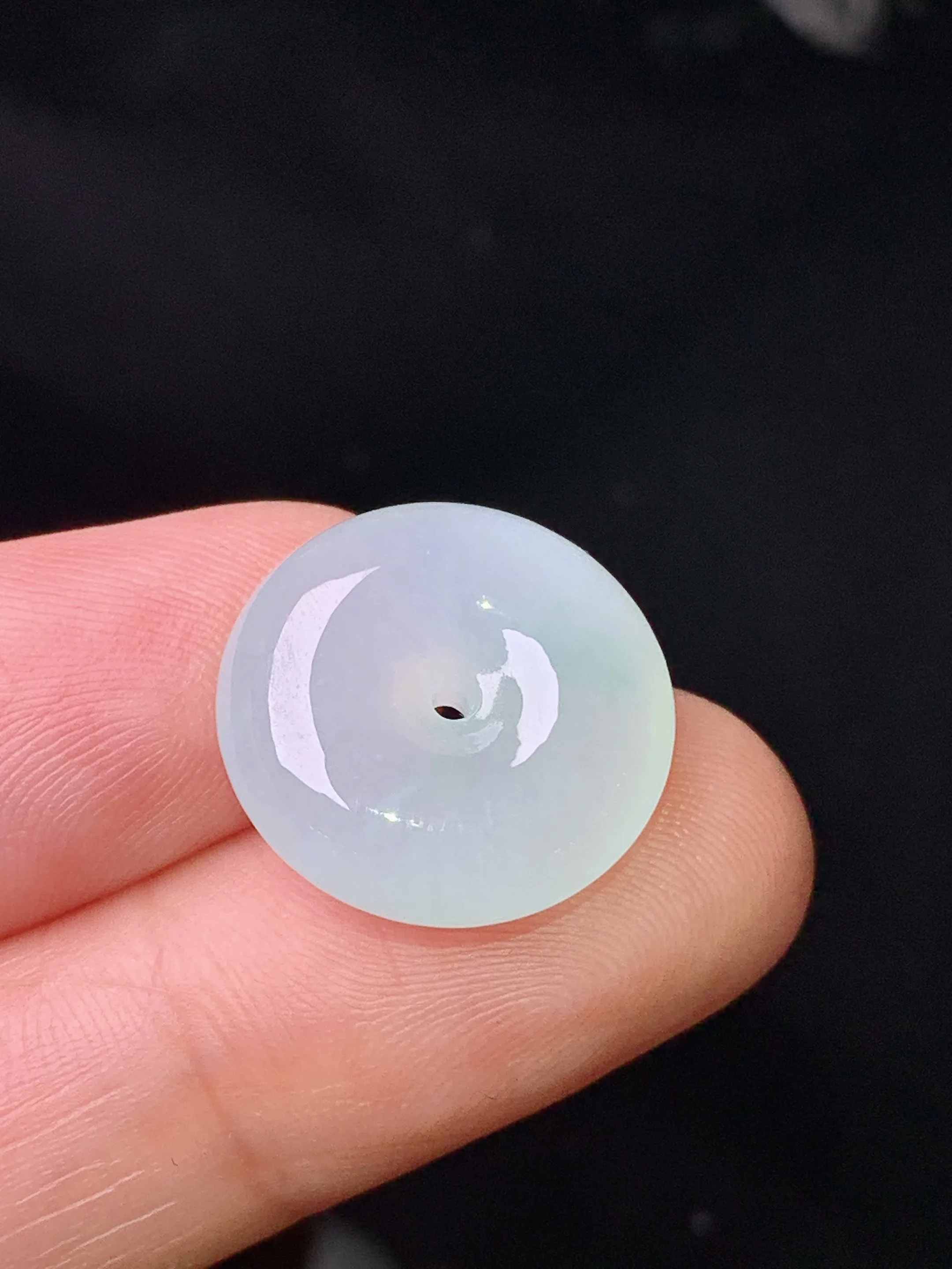 冰种平安扣吊坠 玉质细腻 色泽艳丽清新 整体尺寸16.5*5.7