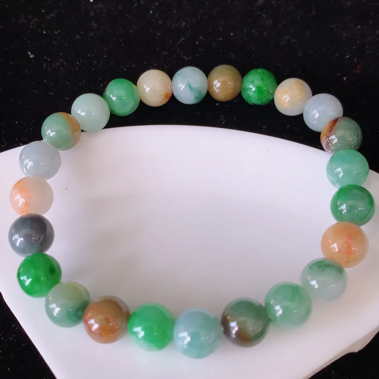 自然光实拍，冰润多宝翡翠手链，多彩翡翠手串，颜色丰富，料子细腻，高档大气，自戴送礼佳品！#46.27取一尺寸7.5mm