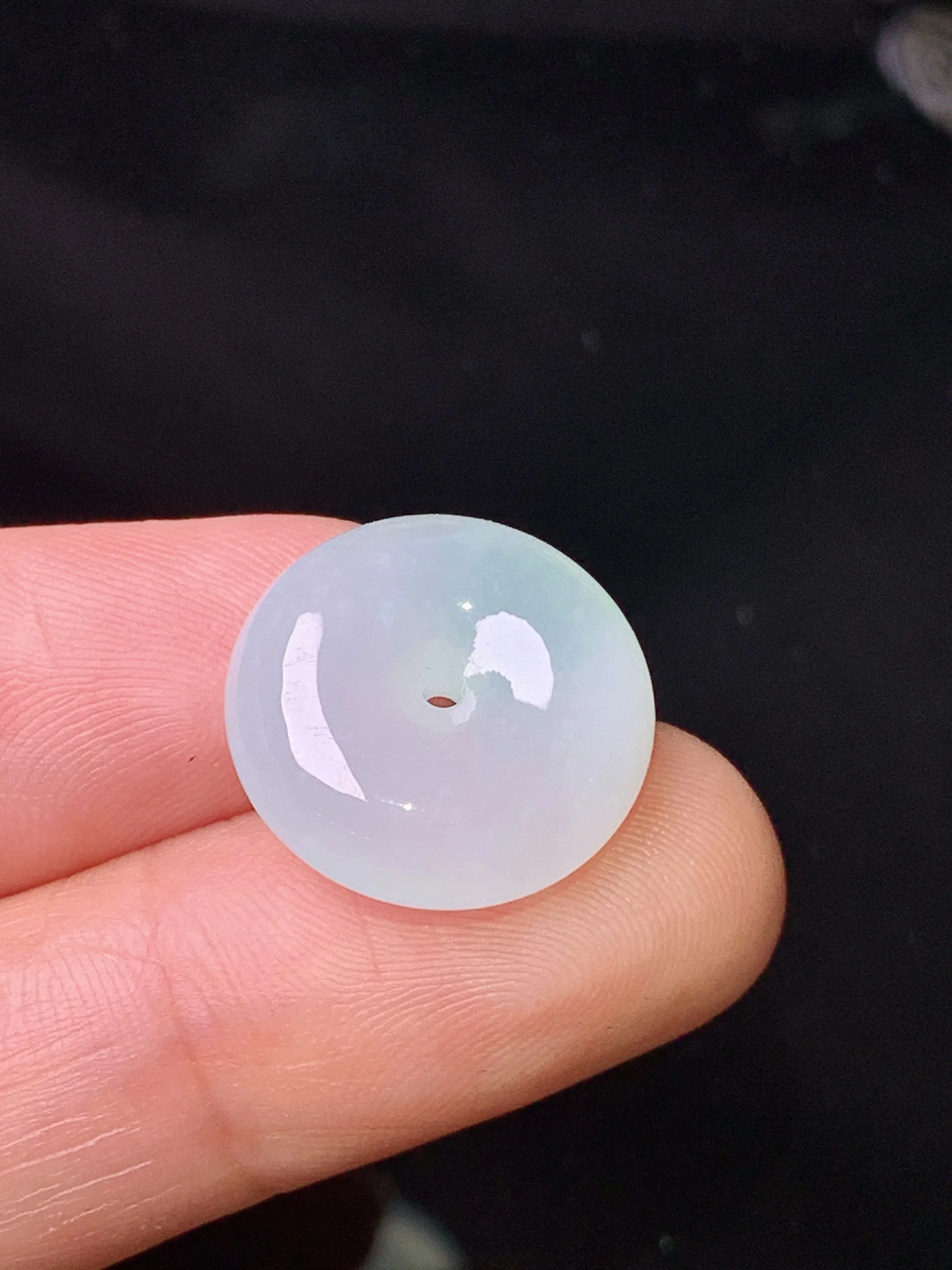 冰种平安扣吊坠 玉质细腻 色泽艳丽清新 整体尺寸16.5*5.7