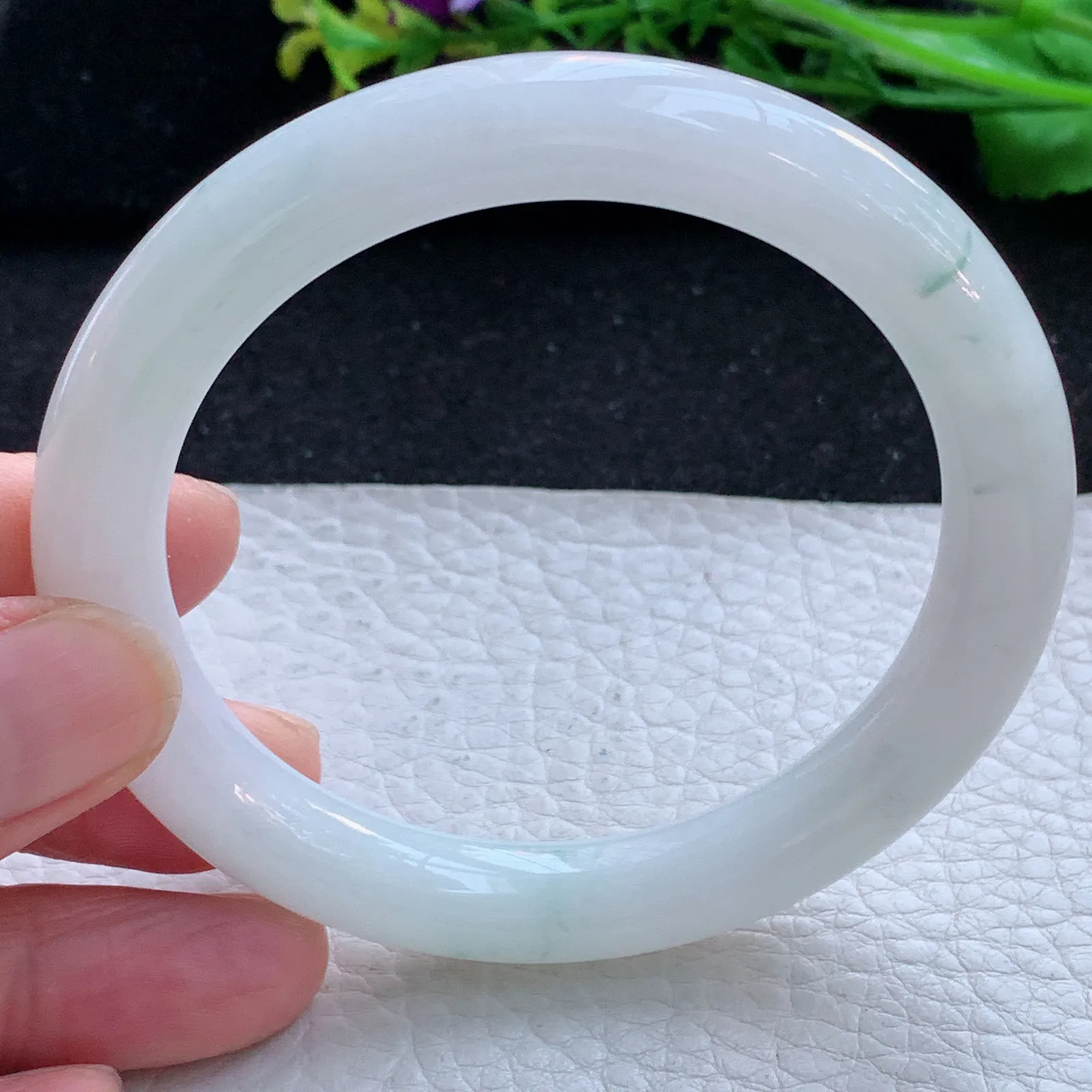 ss自然光58*9.6美人镯 缅甸翡翠a货玉手镯飘花圆条玉手环