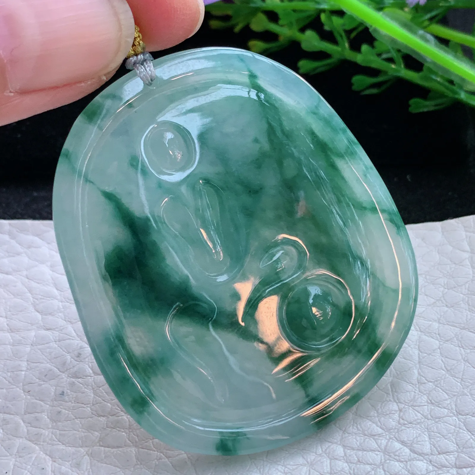 rp自然光53*45.3*5.8缅甸翡翠精雕冰飘花普贤观音菩萨玉吊坠 玉挂件