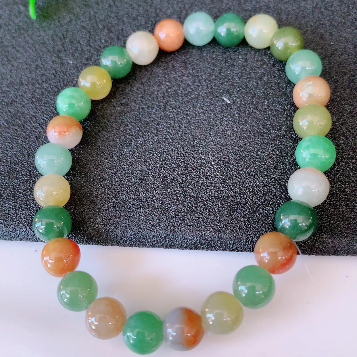 自然光实拍，冰润多宝翡翠手链，多彩翡翠手串，颜色丰富，料子细腻，高档大气，自戴送礼佳品！#46.25取一尺寸7mm