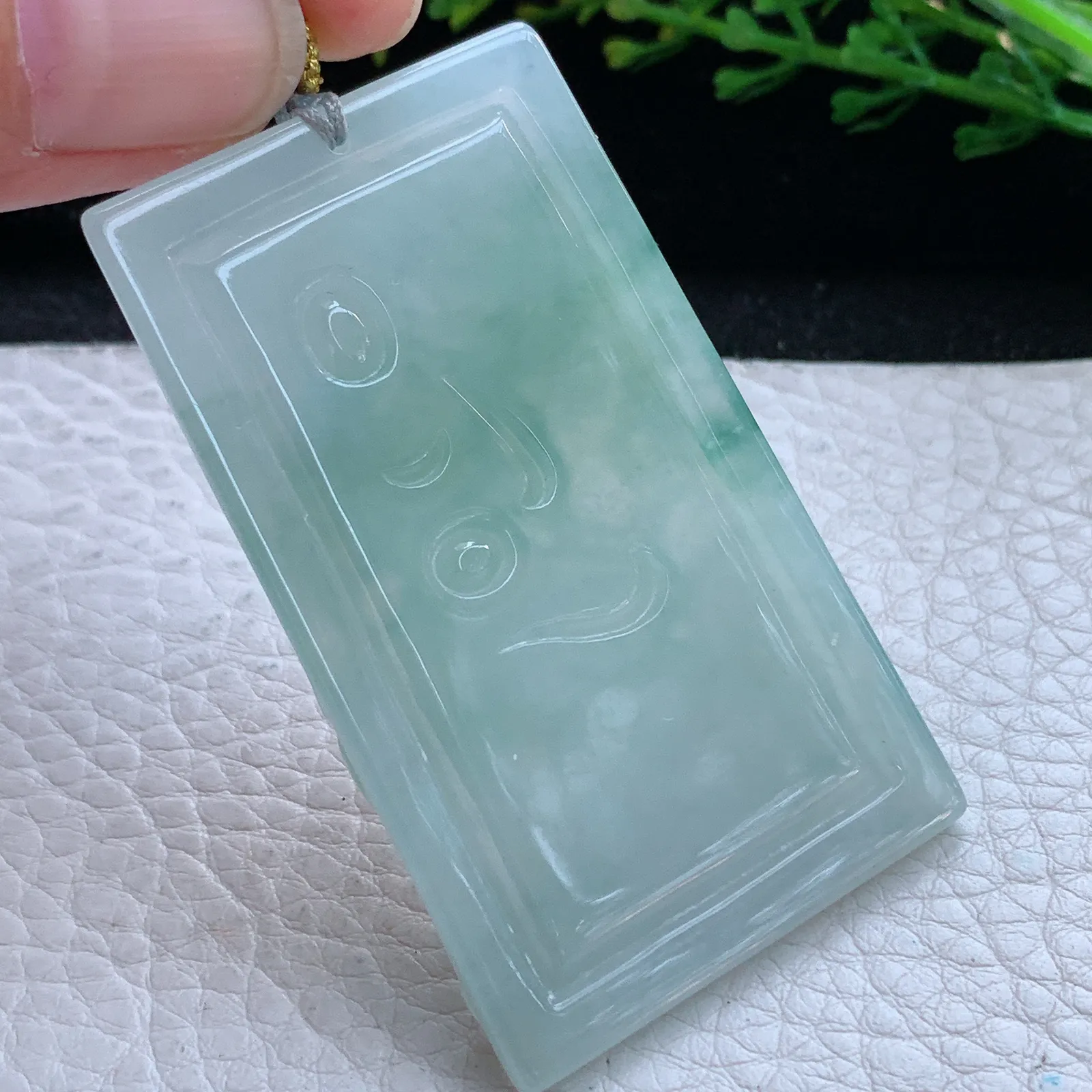 rp自然光59.3*35.2*6缅甸翡翠精雕冰绿普贤菩萨玉吊坠 玉挂件