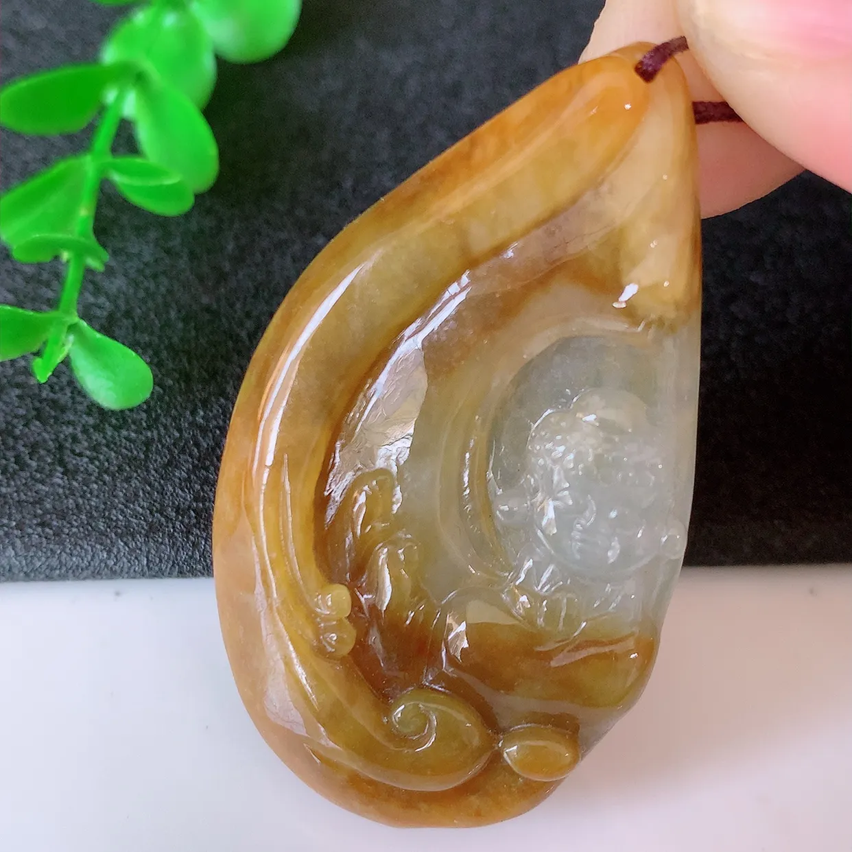 自然光实拍，特色冰黄翡双彩翡翠保平安宝宝佛吊坠，玉质莹润，佩戴佳品，#05.27