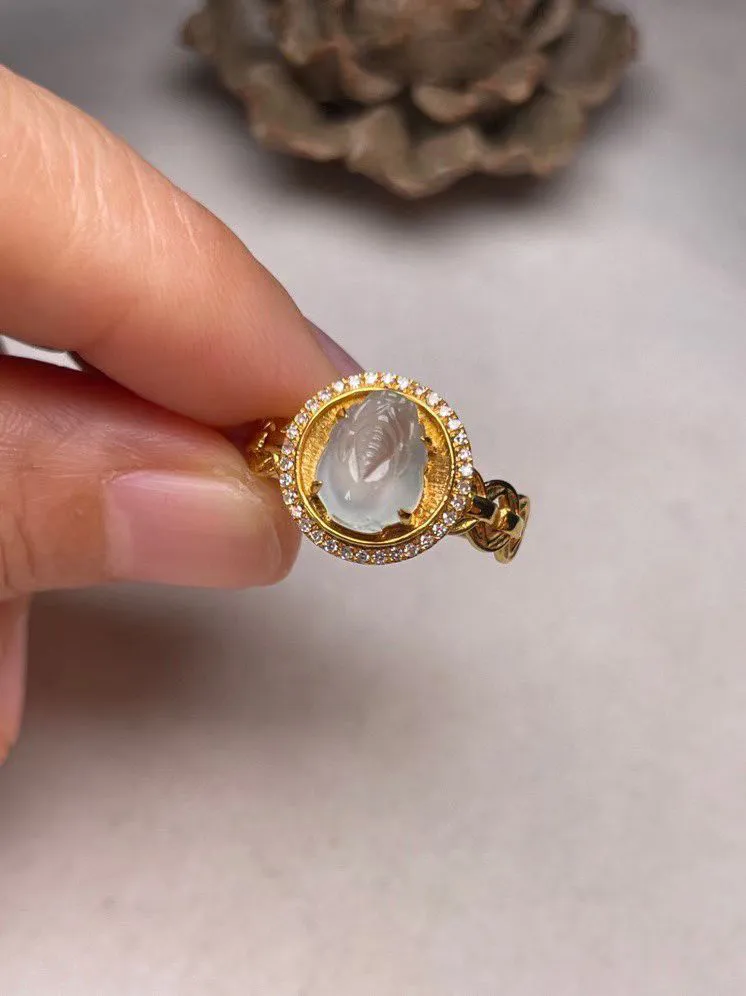 冰种貔貅戒指、真金真钻镶嵌，种水好，玉质细腻 .裸石尺寸 8.3*6.5