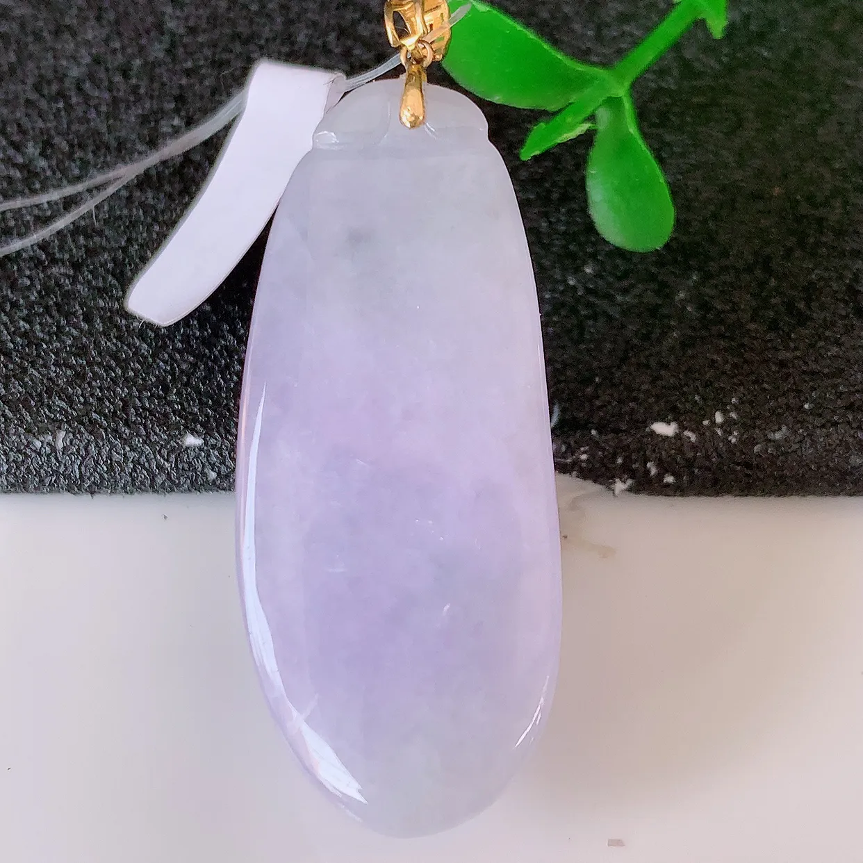 18K金镶嵌冰润紫罗兰福瓜翡翠吊坠，呱呱来财，饱满，福气满满的美好寓意！#49.27