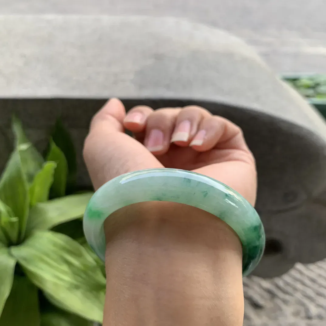 圈口56.5-12-8.5 【辣绿正圈手镯】正圈56 57可戴