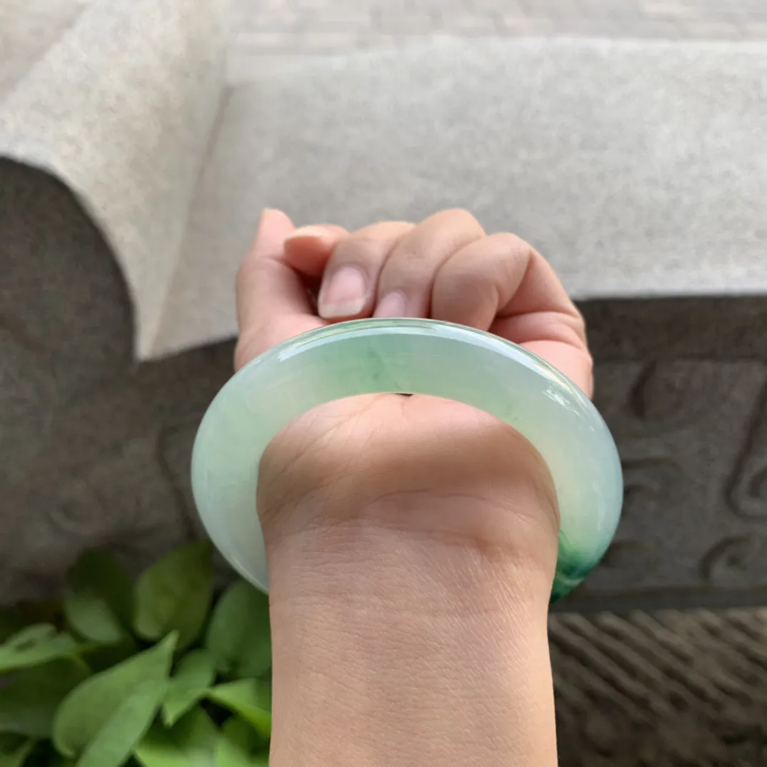 小圈口53.8-12.1 【冰飘绿圆条手镯】圆条53 54可戴