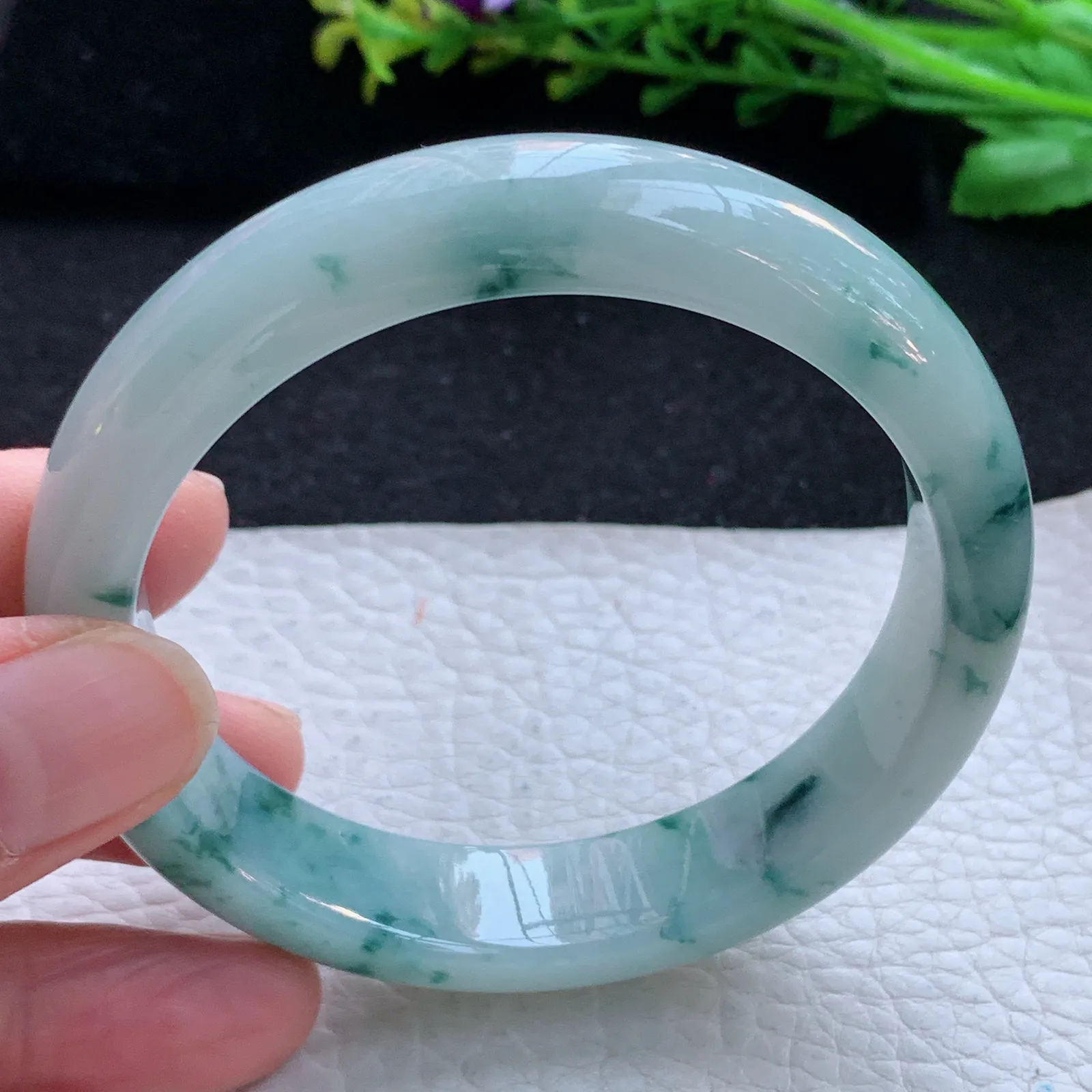 yh自然光58*13.5*7.8平安镯 缅甸翡翠a货玉手镯飘花宽边玉手环