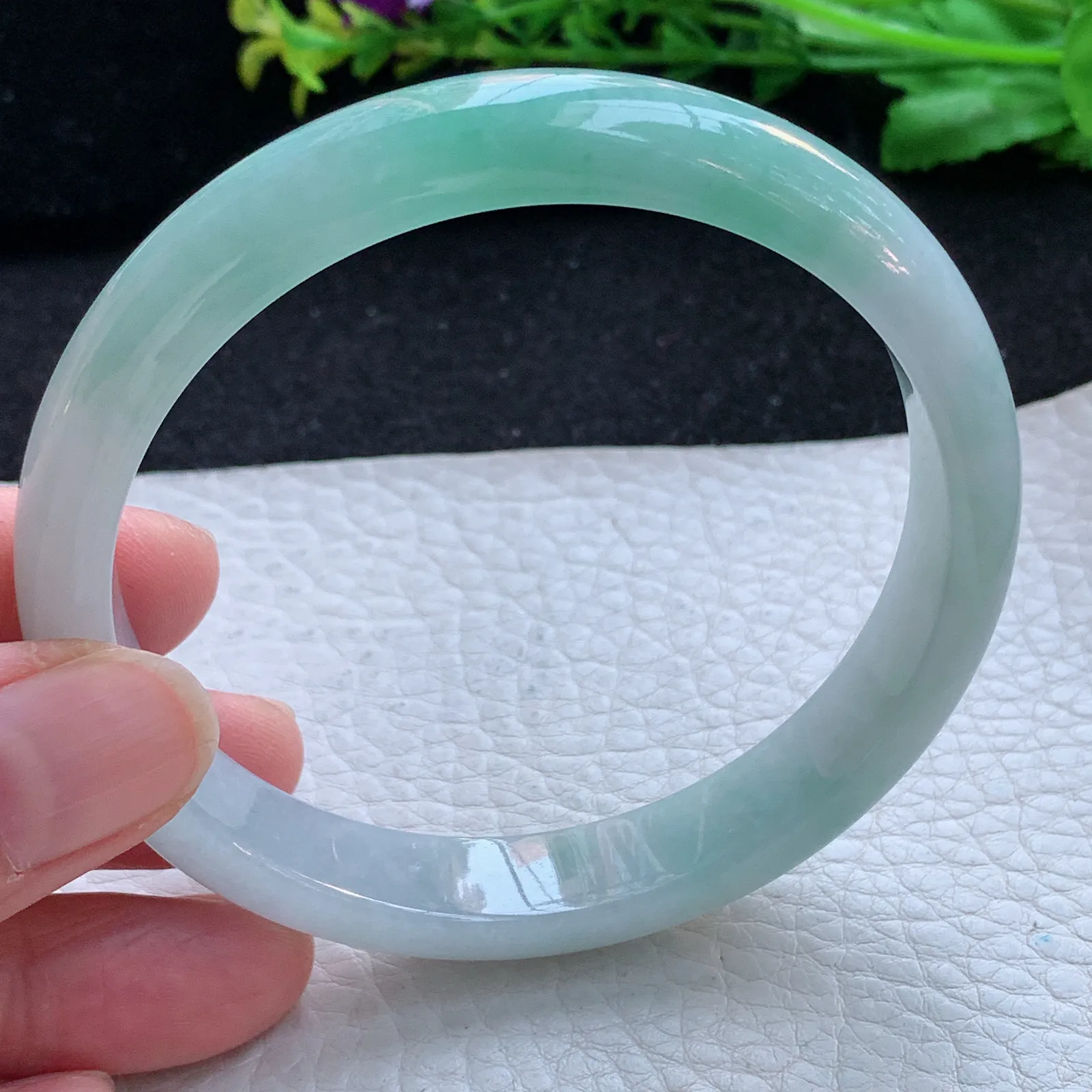 yh大圈口61.8*11.2*7平安镯 缅甸翡翠a货玉手镯半山水宽边玉手环