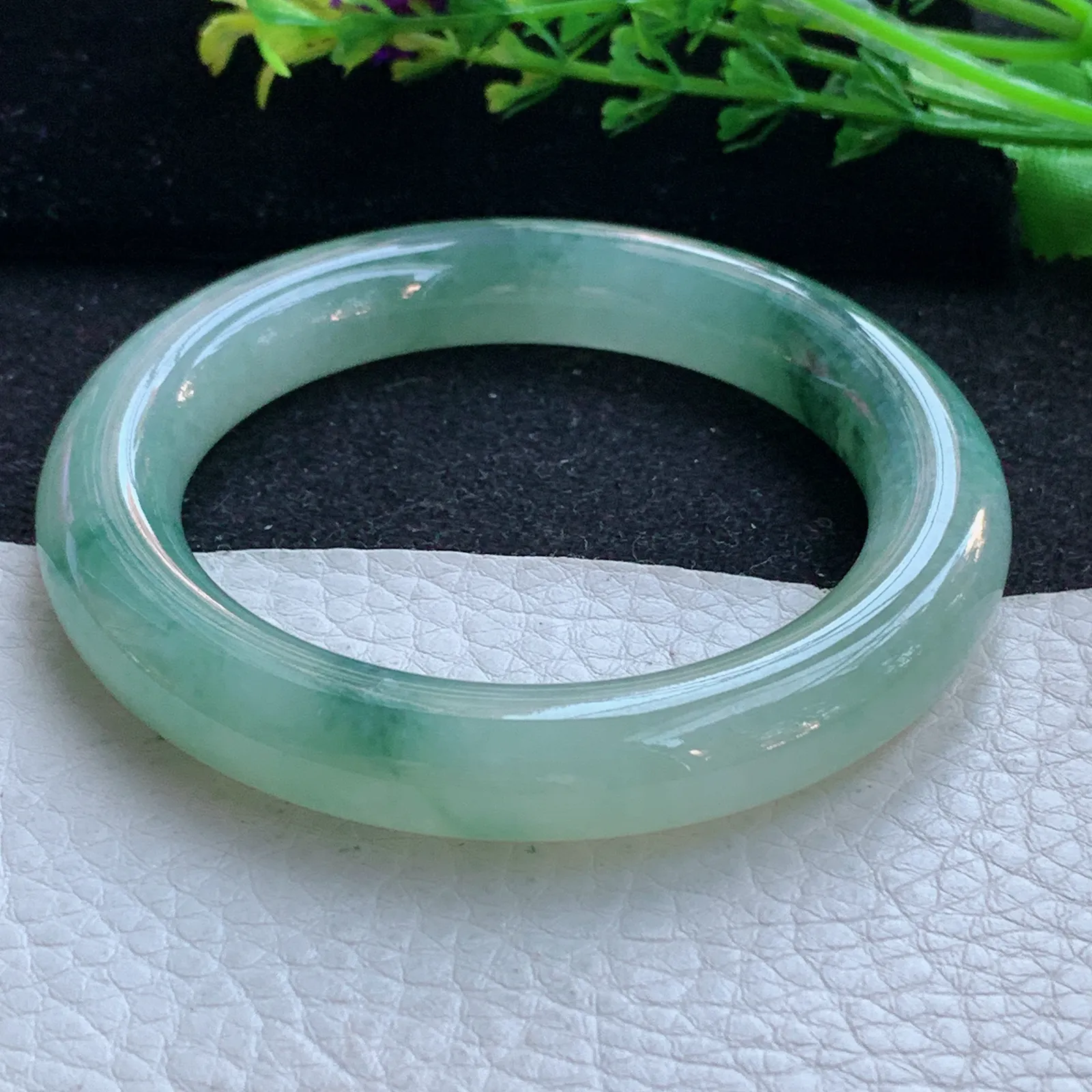 ss自然光54.5*10.8美人镯 缅甸翡翠a货玉手镯冰飘花圆条玉手环