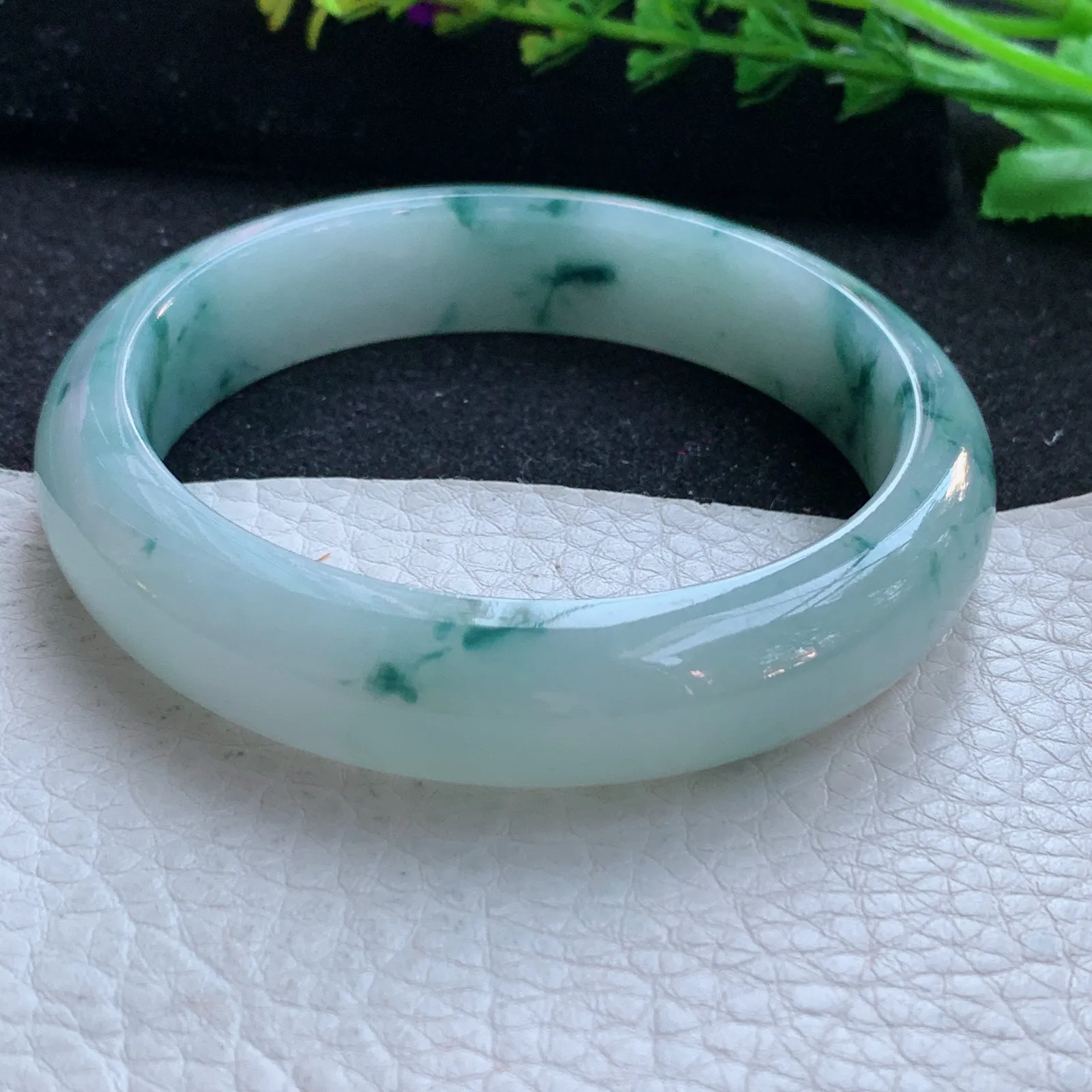 yh自然光58*13.5*7.8平安镯 缅甸翡翠a货玉手镯飘花宽边玉手环