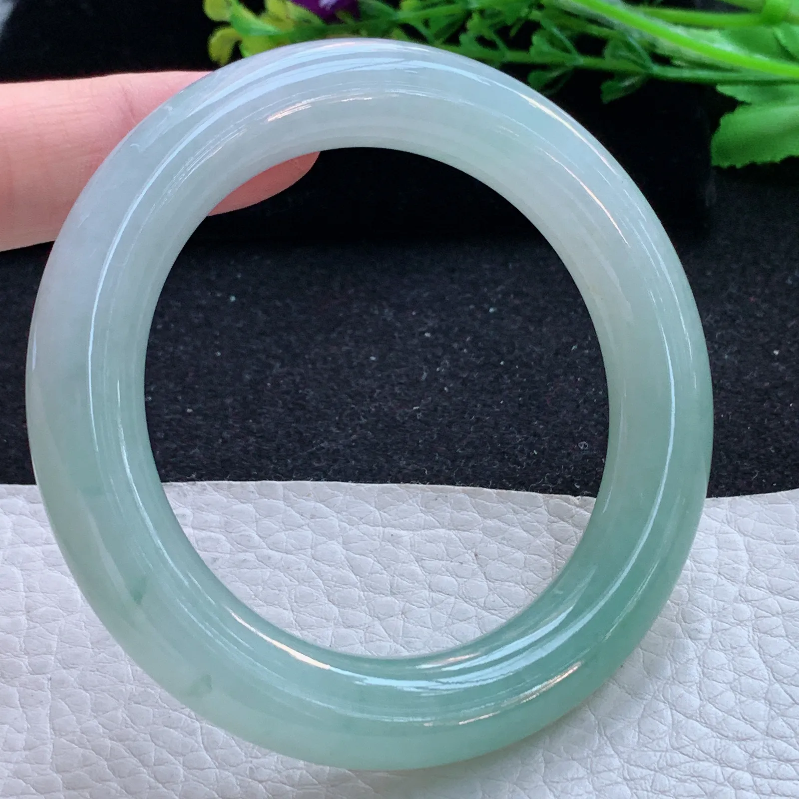 xd自然光55*11.2胖圆镯 缅甸翡翠a货玉手镯清新圆条玉手环