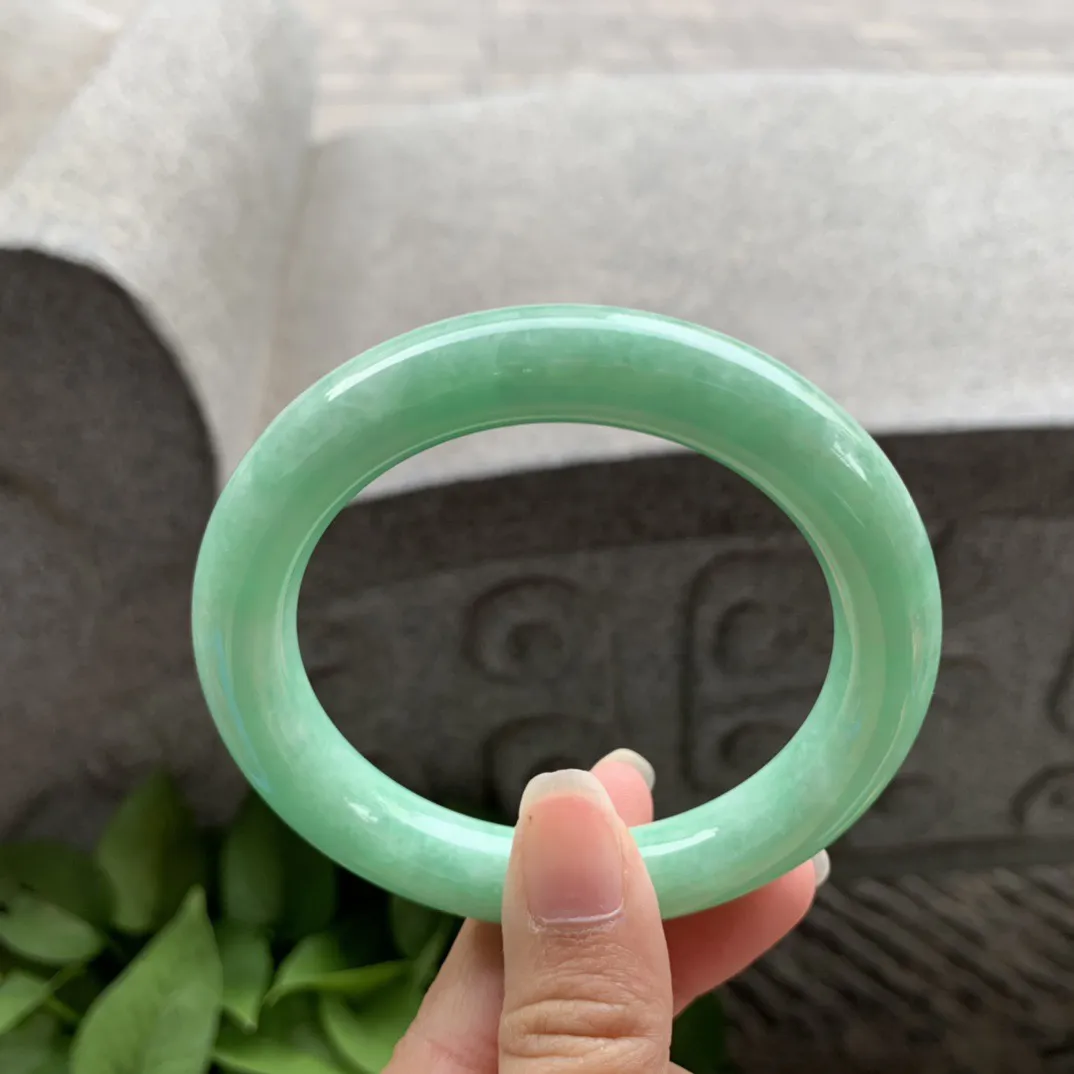 圈口 57-11.4-10.4【满绿圆条手镯】圆条57 58可戴