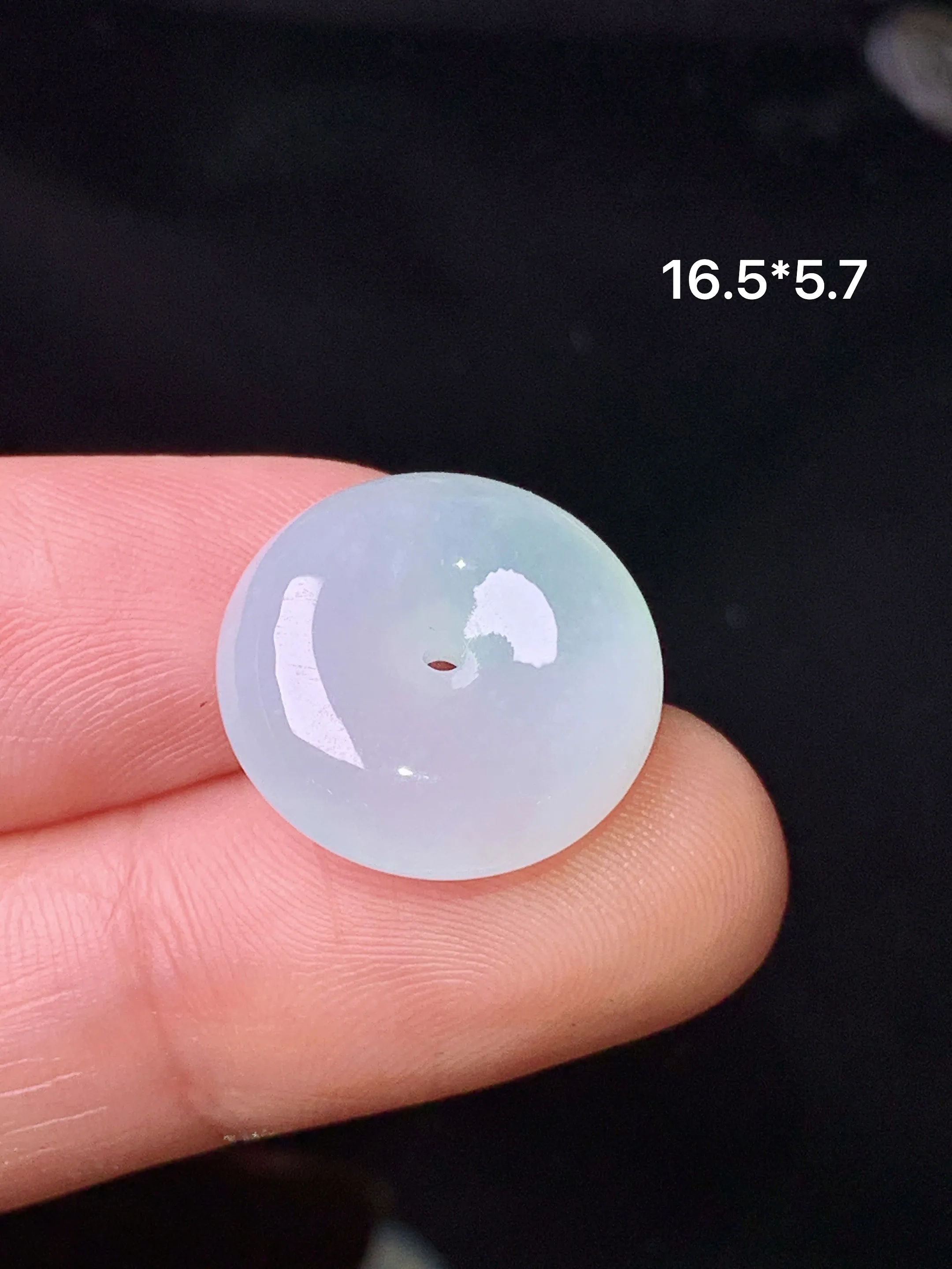 冰种平安扣吊坠 玉质细腻 色泽艳丽清新 整体尺寸16.5*5.7