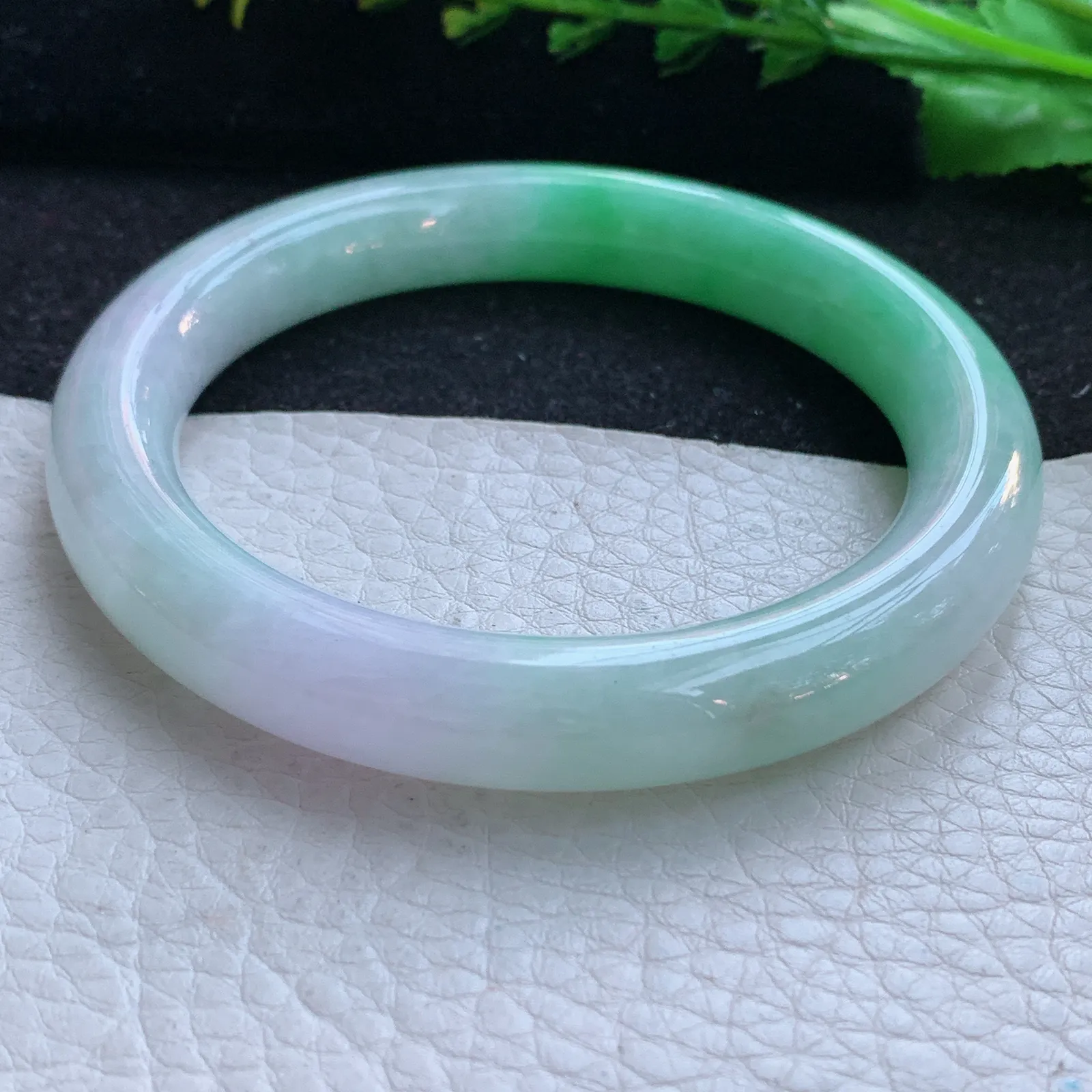 faa自然光58.5*10.8*10美人镯 缅甸翡翠a货玉手镯冰双彩双彩圆条玉手环