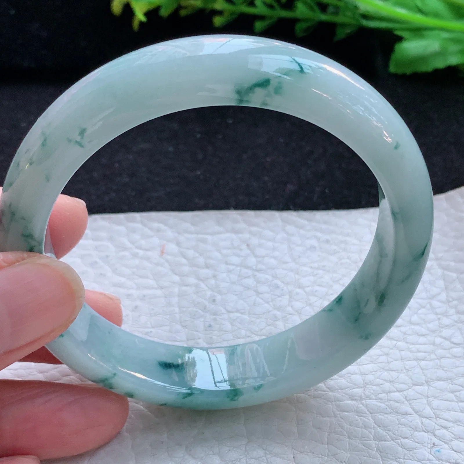 yh自然光58*13.5*7.8平安镯 缅甸翡翠a货玉手镯飘花宽边玉手环