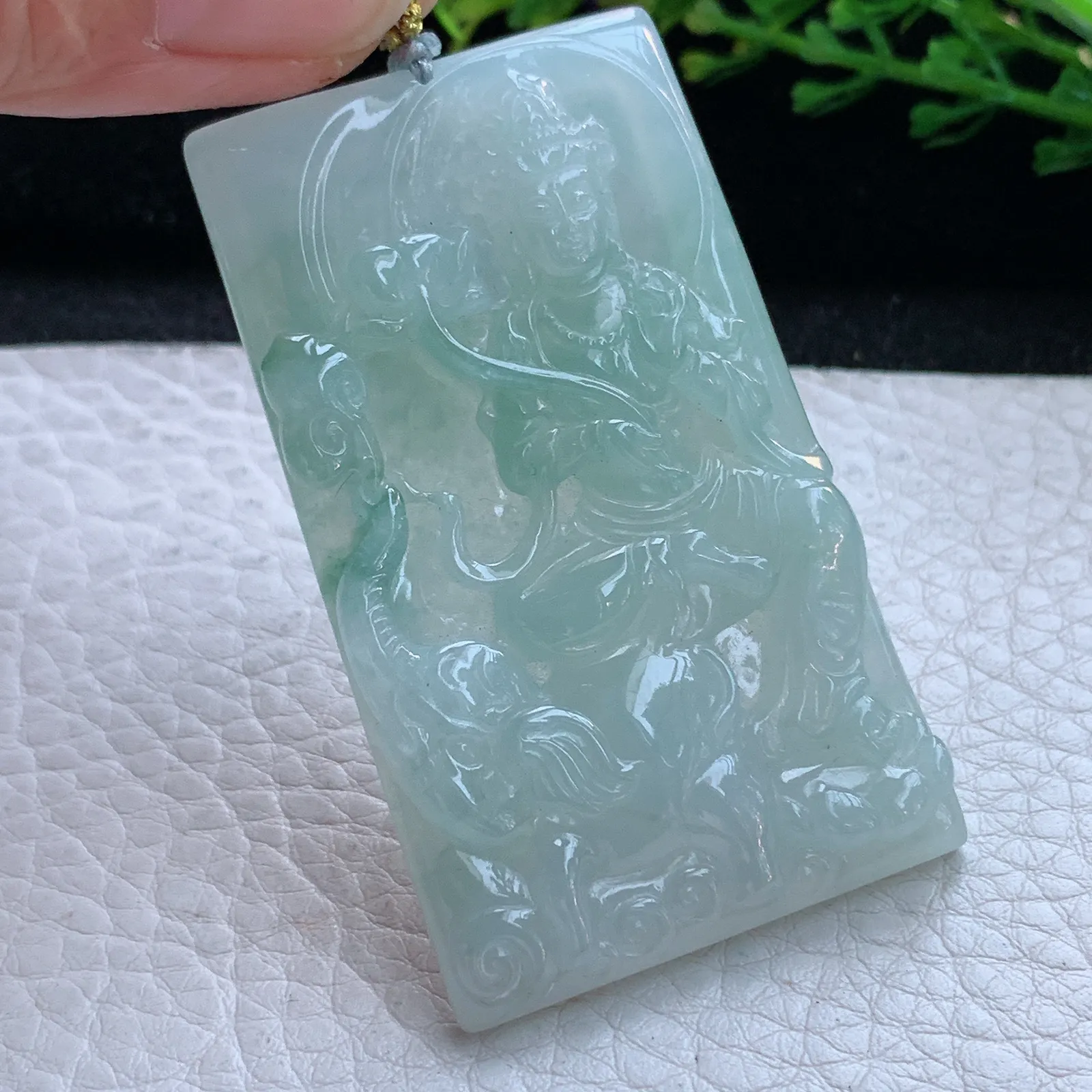 rp自然光59.3*35.2*6缅甸翡翠精雕冰绿普贤菩萨玉吊坠 玉挂件