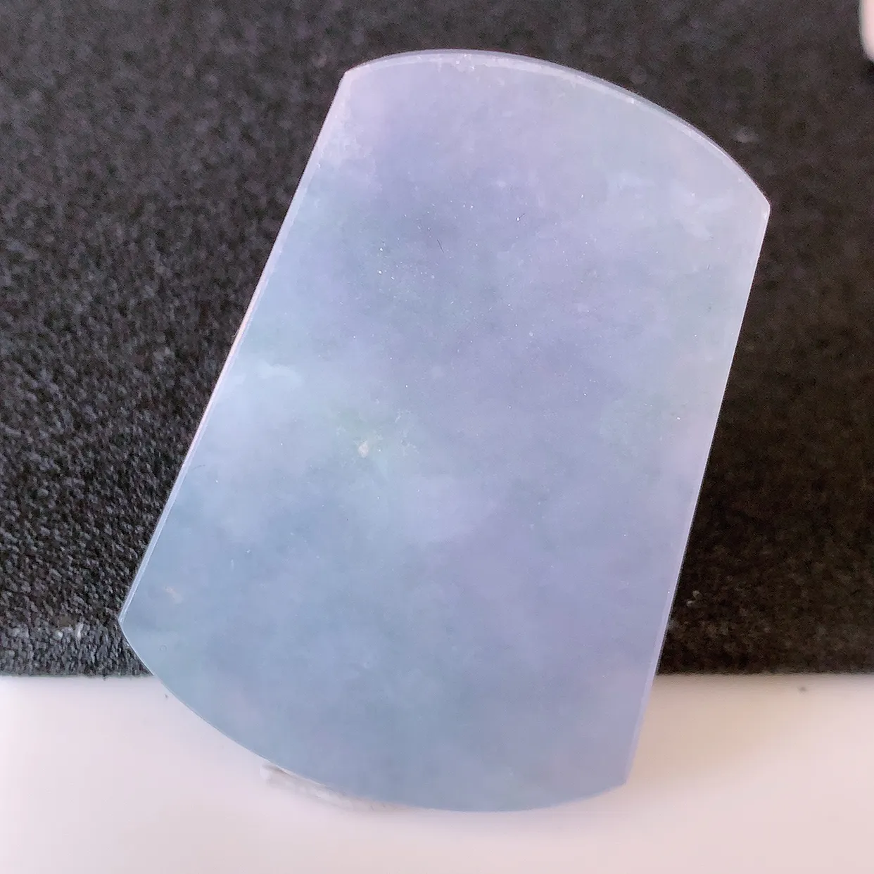 自然光实拍，水润紫罗兰翡翠平安无事牌吊坠，翡翠无事牌，平平安安，无事牌翠色灵动，佩戴平安时尚！#00