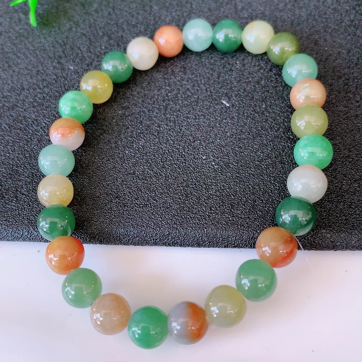 自然光实拍，冰润多宝翡翠手链，多彩翡翠手串，颜色丰富，料子细腻，高档大气，自戴送礼佳品！#46.25取一尺寸7mm