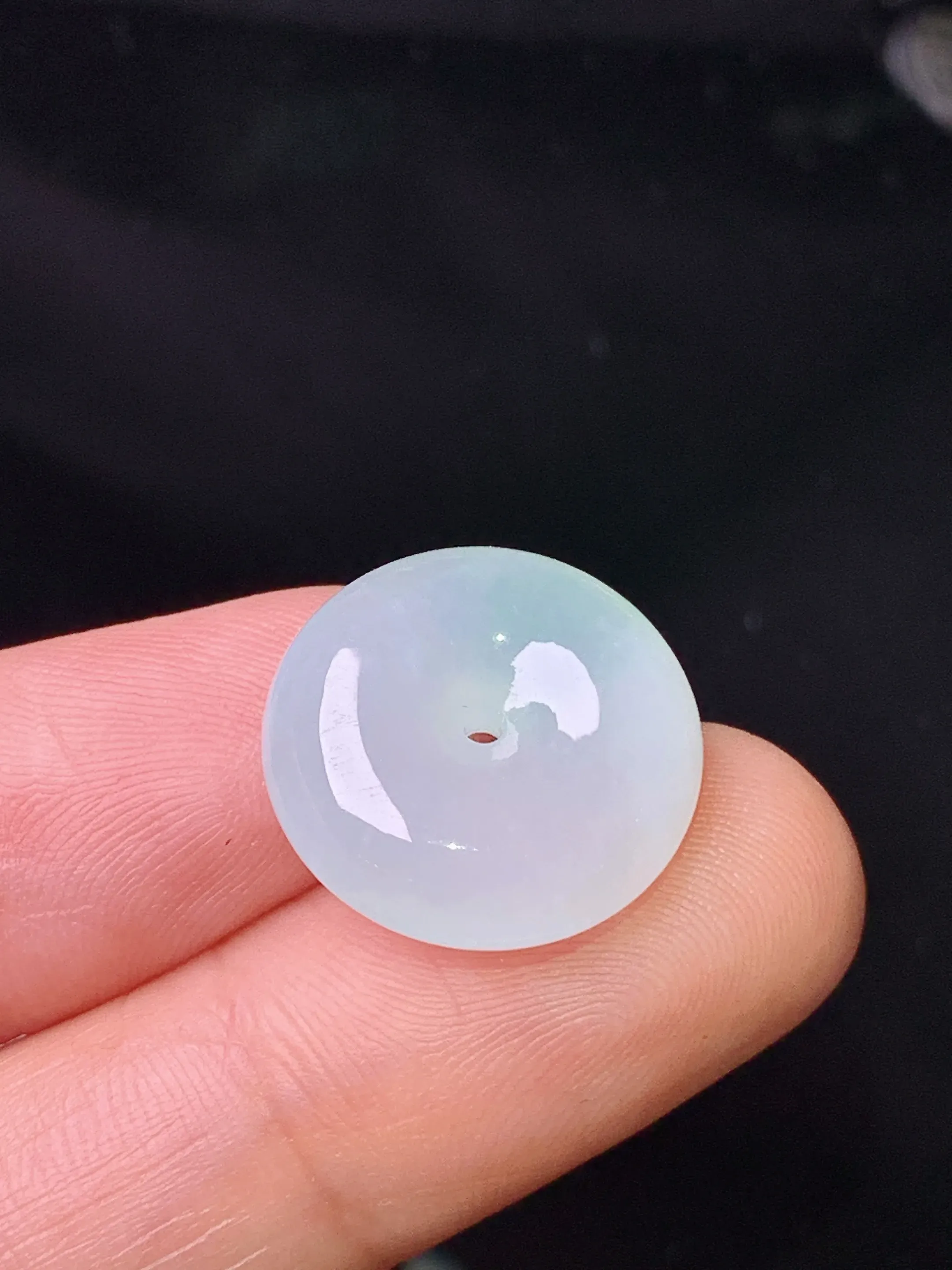 冰种平安扣吊坠 玉质细腻 色泽艳丽清新 整体尺寸16.5*5.7