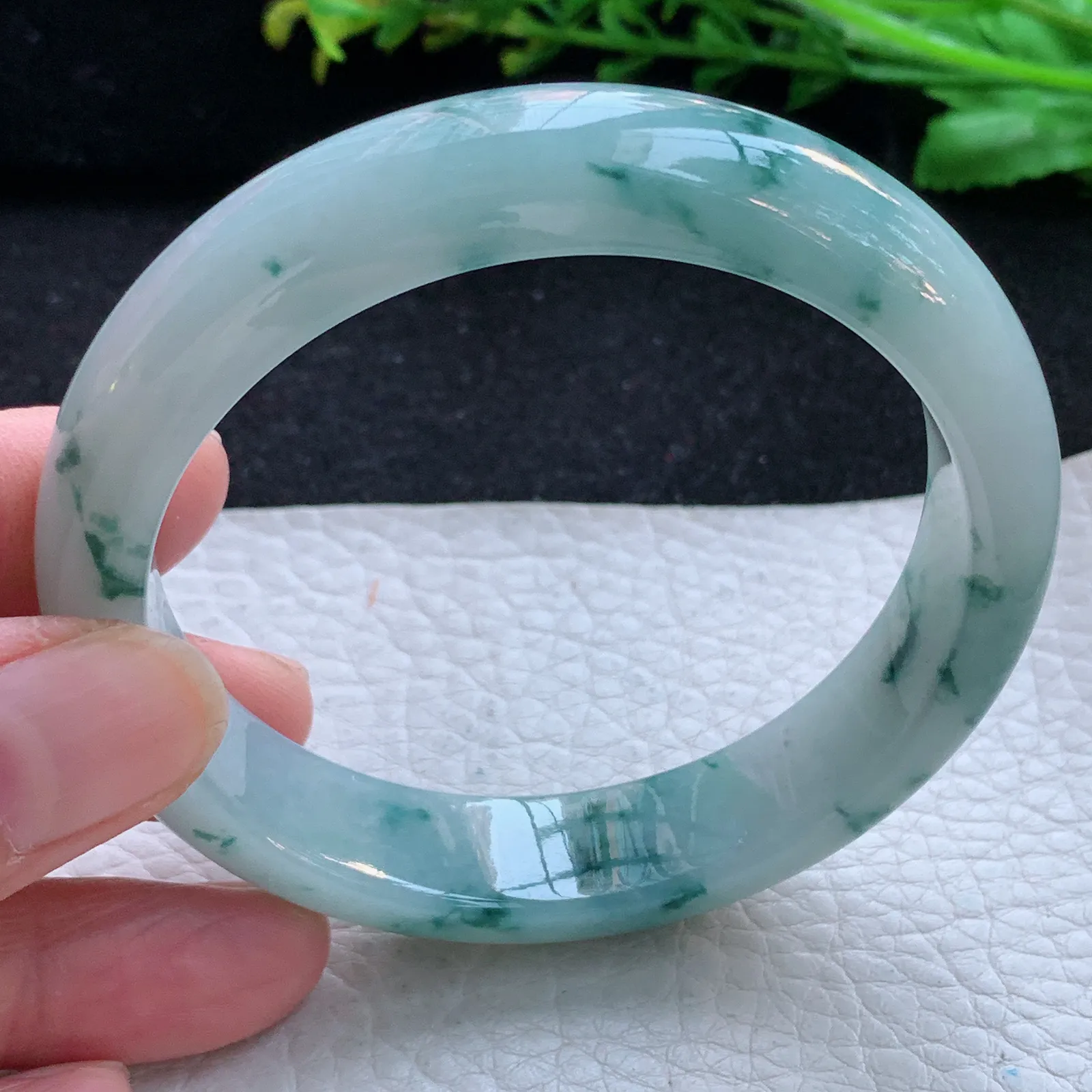 yh自然光58*13.5*7.8平安镯 缅甸翡翠a货玉手镯飘花宽边玉手环