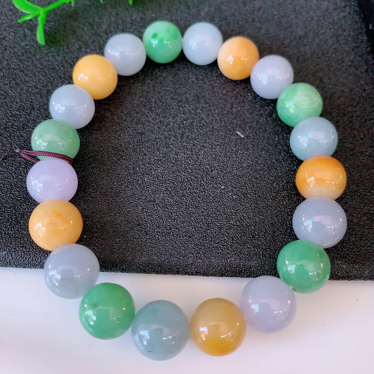 自然光实拍，冰润多宝翡翠手链，多彩翡翠手串，颜色丰富，料子细腻，高档大气，自戴送礼佳品！#46.25取一尺寸10mm