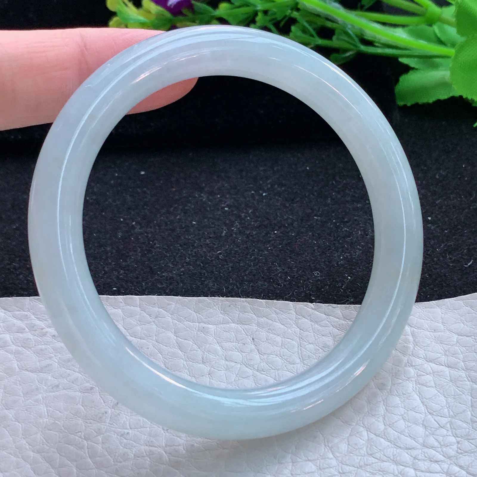 r自然光57.5*9*8.7美人镯 缅甸翡翠a货玉手镯冰润白月光圆条玉手环