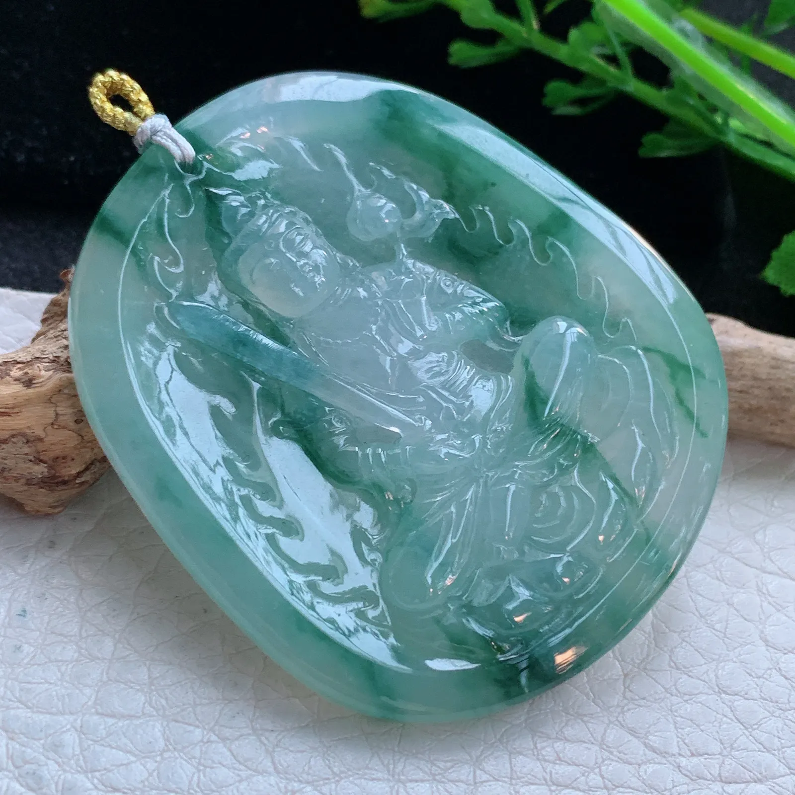 rp自然光53.3*45.7*5.5缅甸翡翠精雕冰飘花虚空藏菩萨玉吊坠 玉挂件