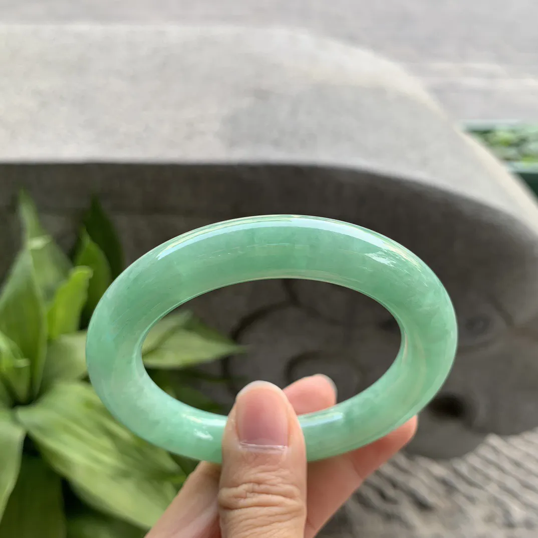 圈口55.2-11.1 【满绿圆条手镯】圆条55 56可戴
