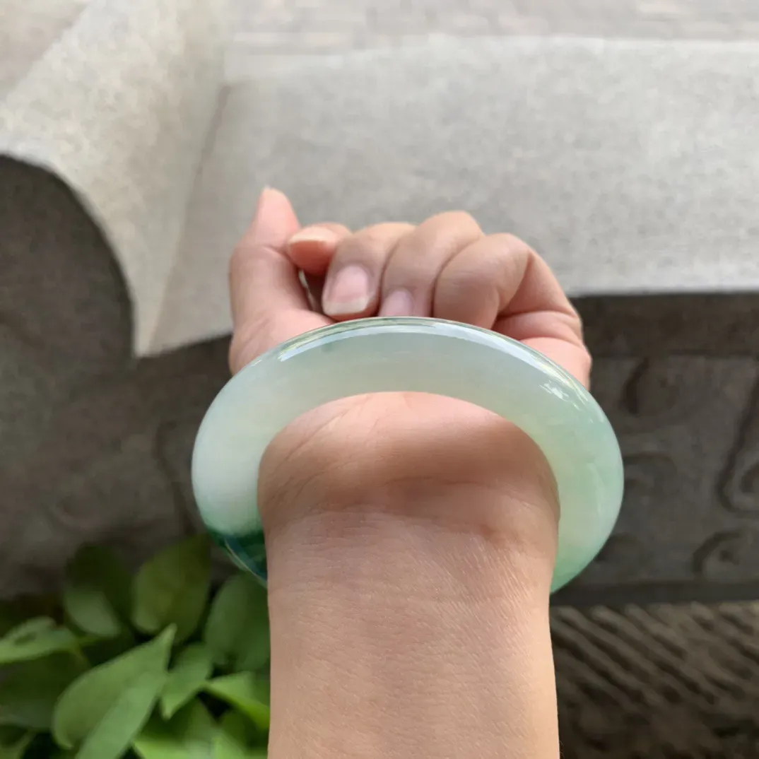 小圈口53.8-12.1 【冰飘绿圆条手镯】圆条53 54可戴