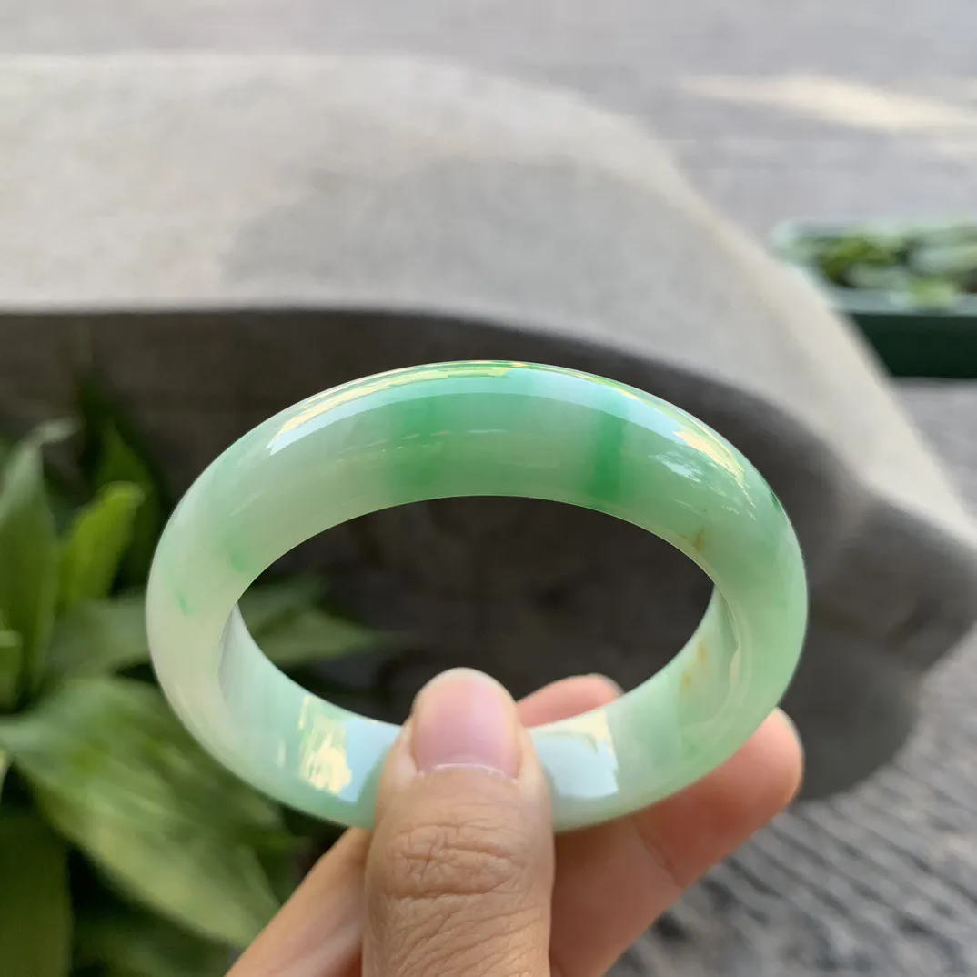小圈口50.8-13.1-8.3 【飘阳绿正圈手镯】正圈50 51可戴