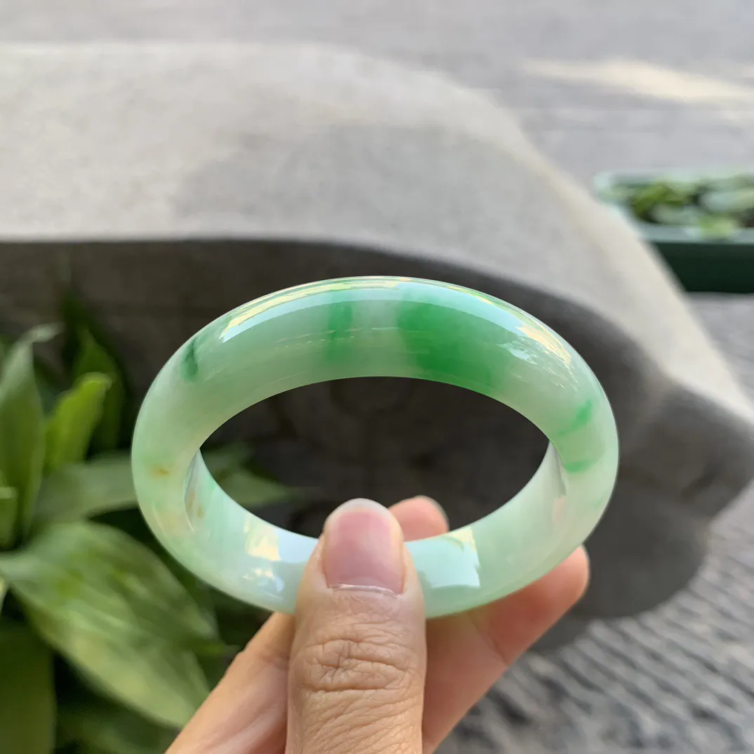 小圈口50.8-13.1-8.3 【飘阳绿正圈手镯】正圈50 51可戴